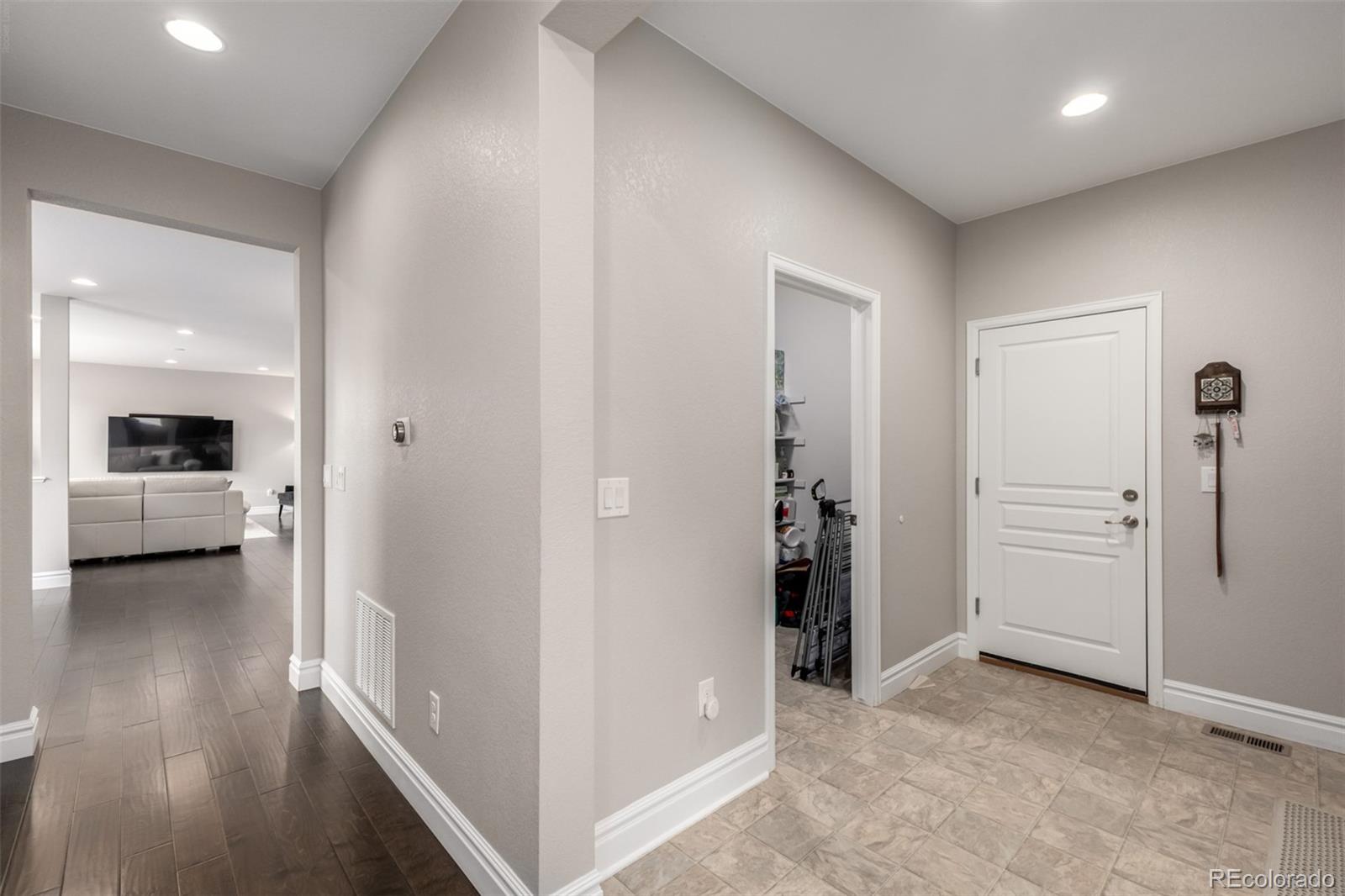 MLS Image #6 for 20165 e fair lane,centennial, Colorado