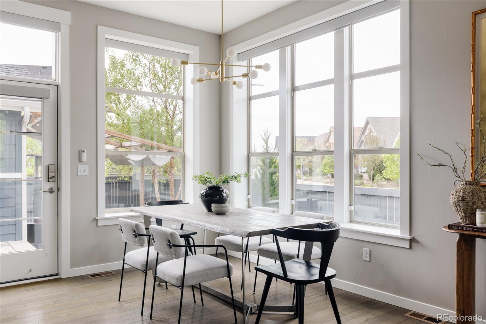 MLS Image #10 for 8002 e 50th drive,denver, Colorado