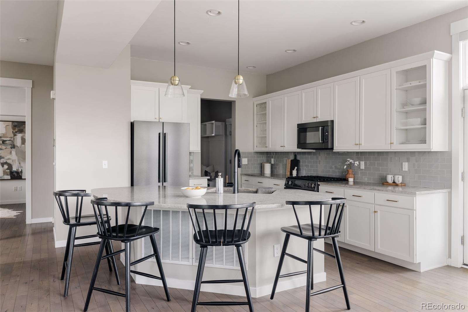 MLS Image #5 for 8002 e 50th drive,denver, Colorado