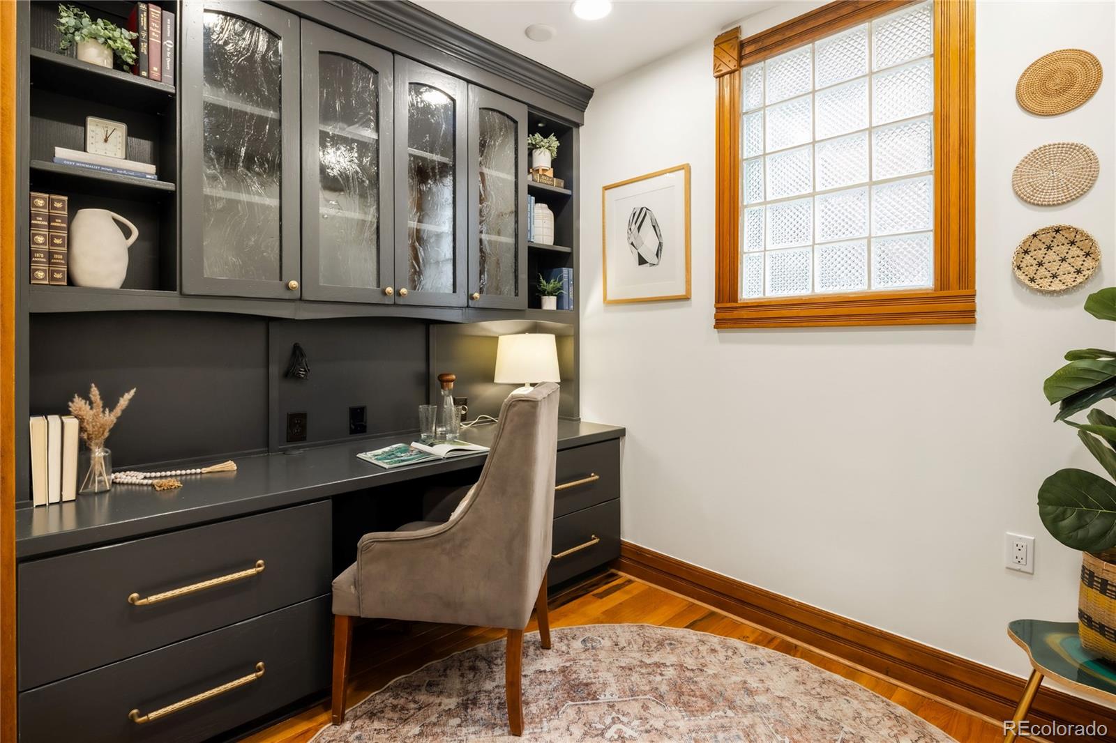 MLS Image #10 for 414 s pearl street,denver, Colorado