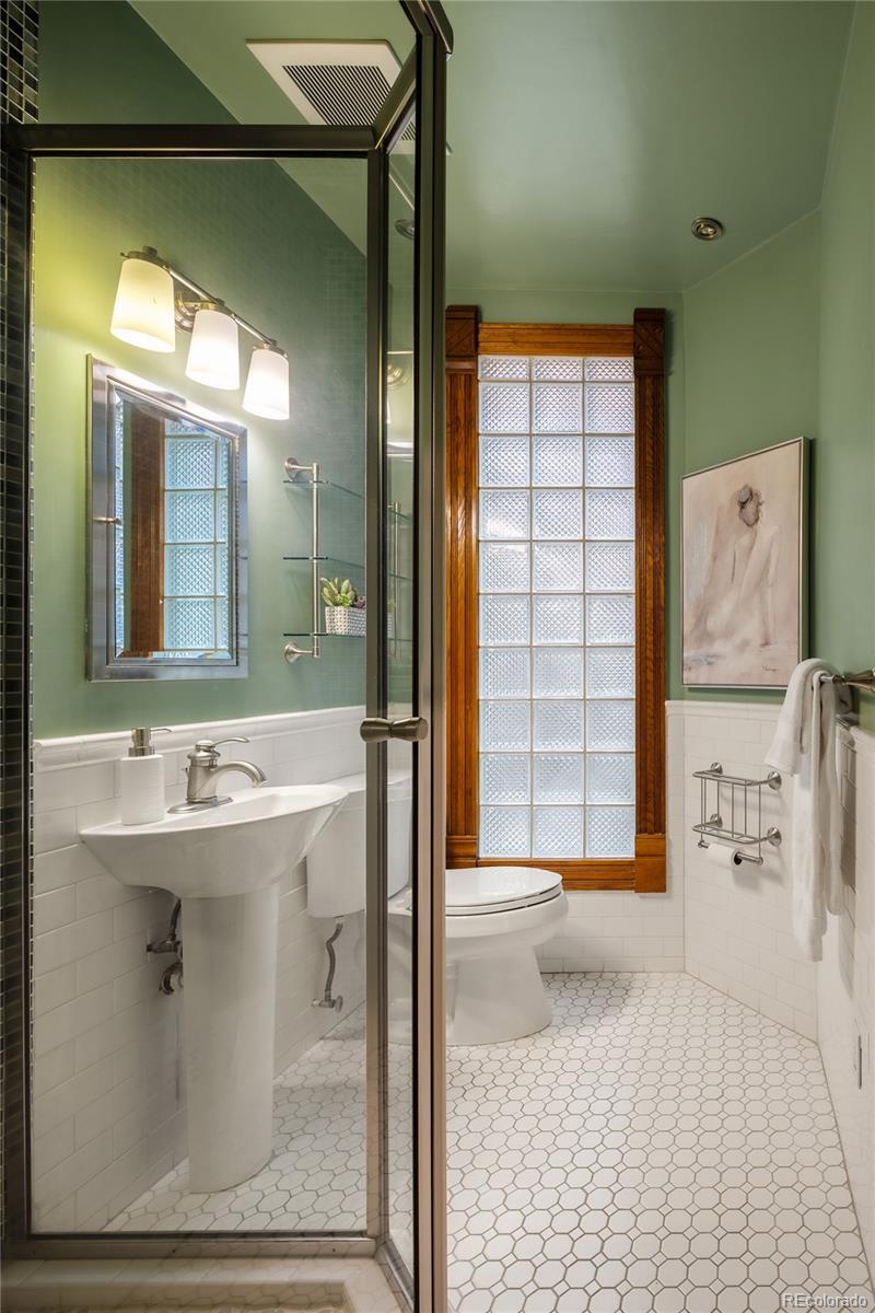 MLS Image #11 for 414 s pearl street,denver, Colorado
