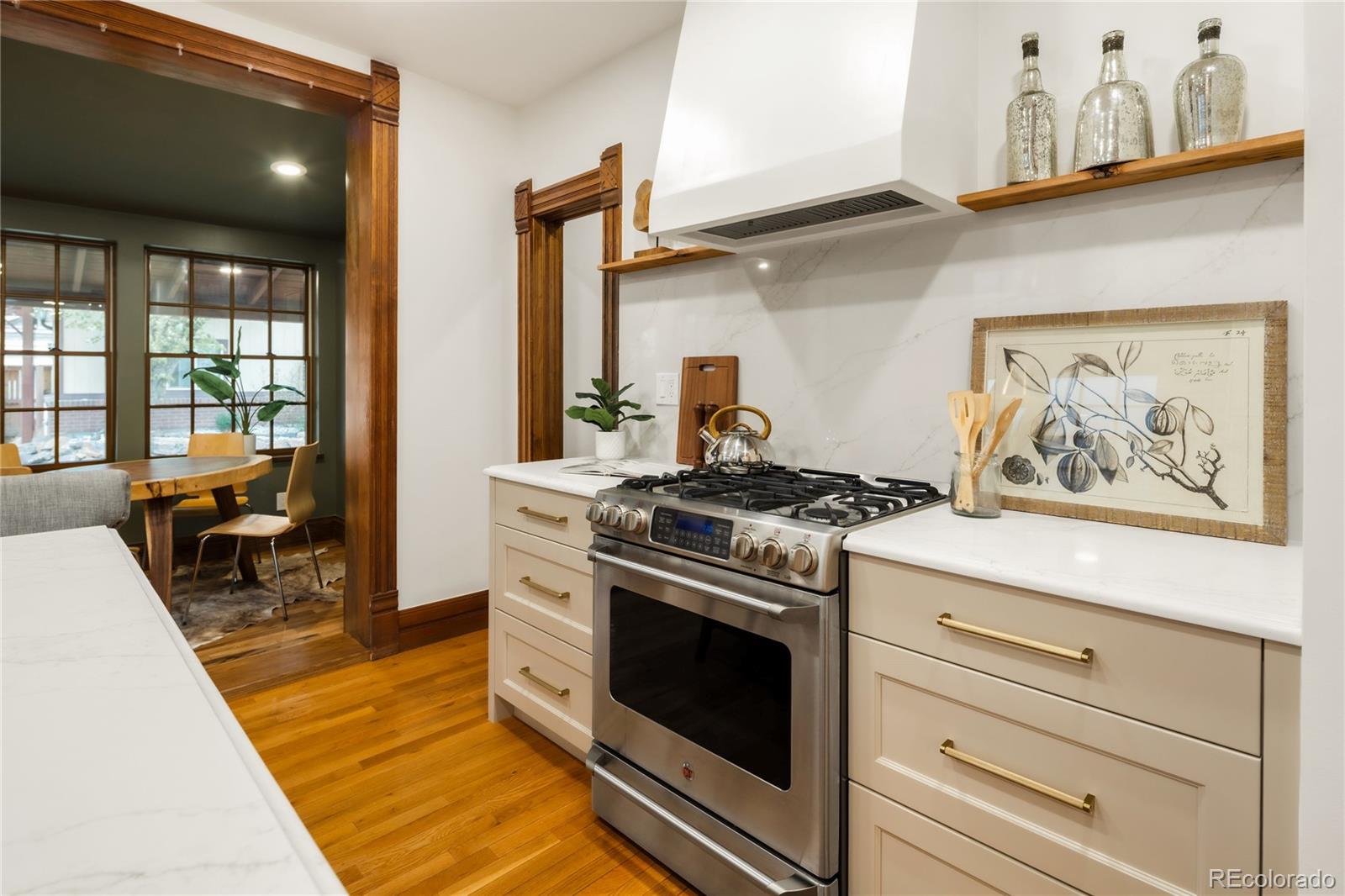 MLS Image #16 for 414 s pearl street,denver, Colorado