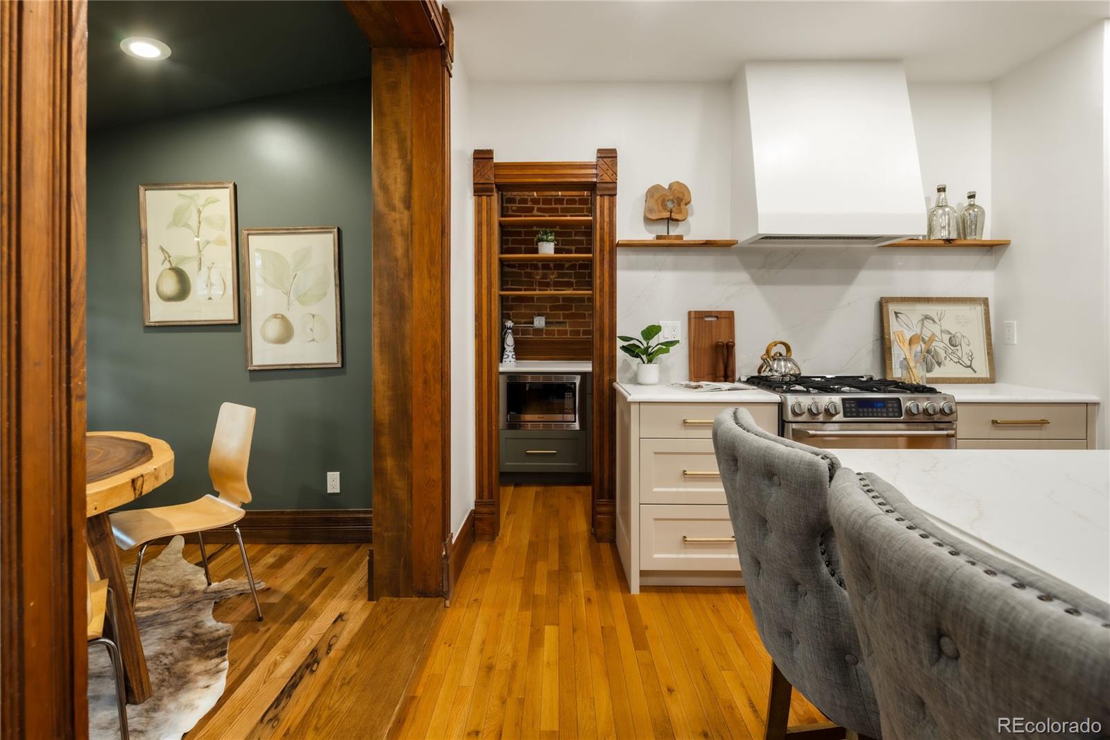 MLS Image #19 for 414 s pearl street,denver, Colorado