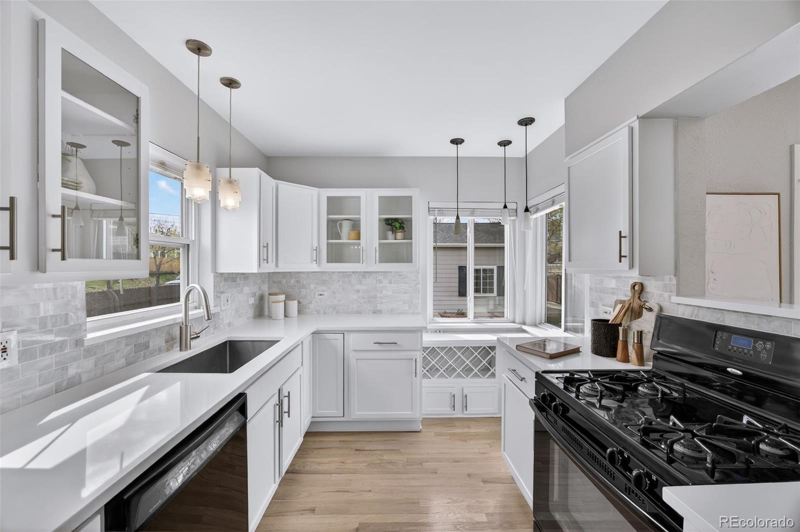 MLS Image #12 for 2595 s marion street,denver, Colorado