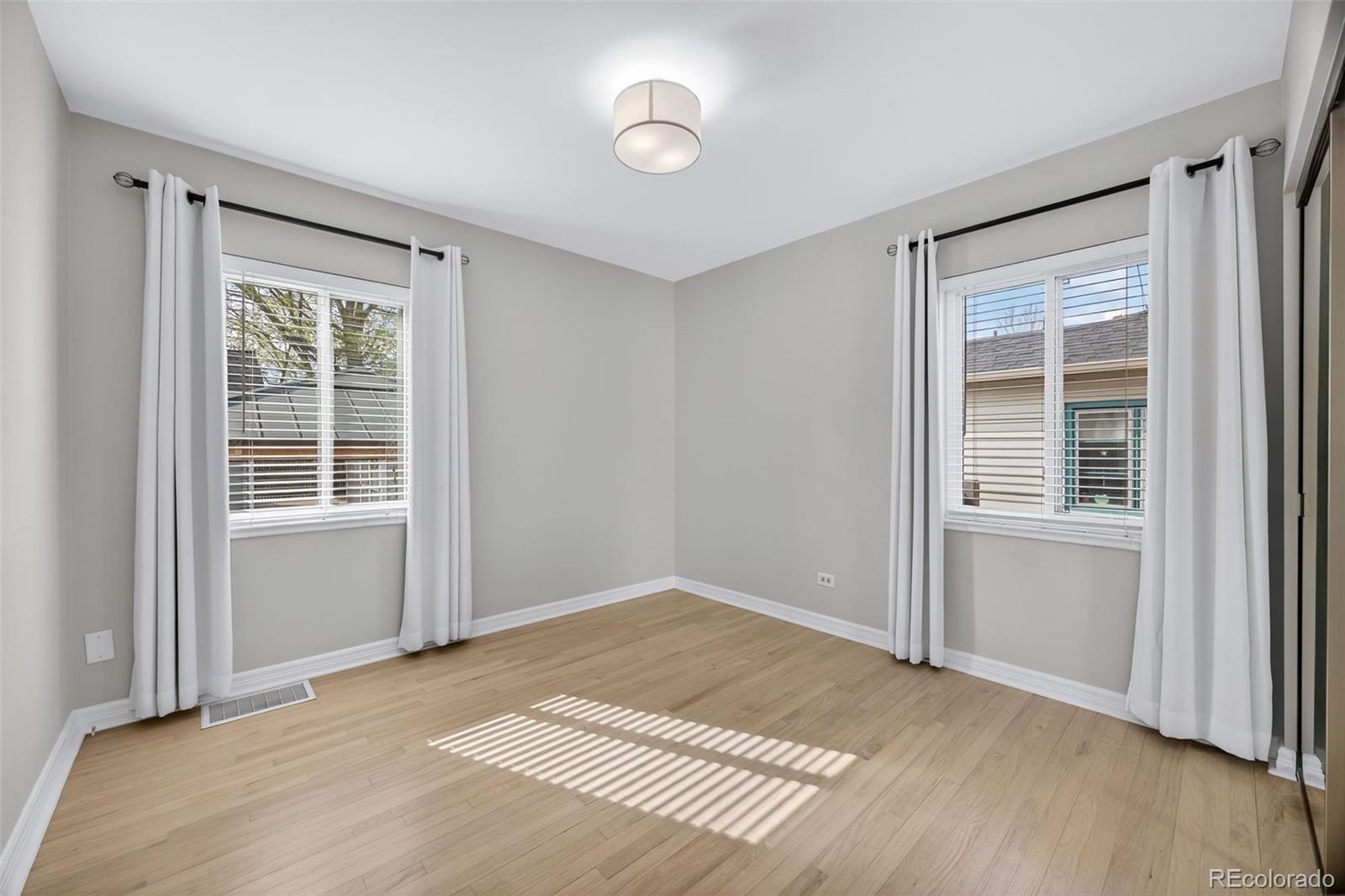 MLS Image #18 for 2595 s marion street,denver, Colorado
