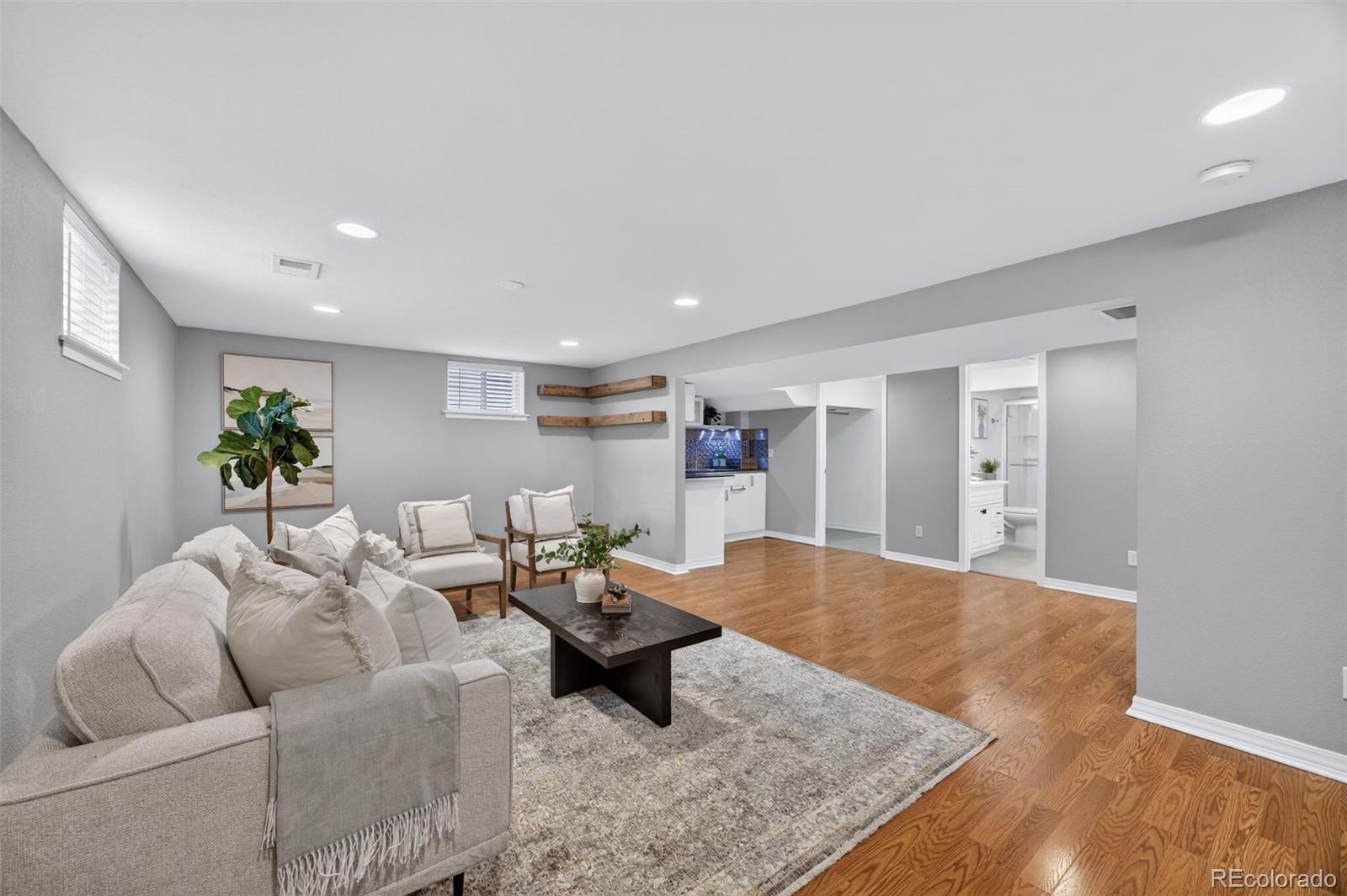 MLS Image #22 for 2595 s marion street,denver, Colorado