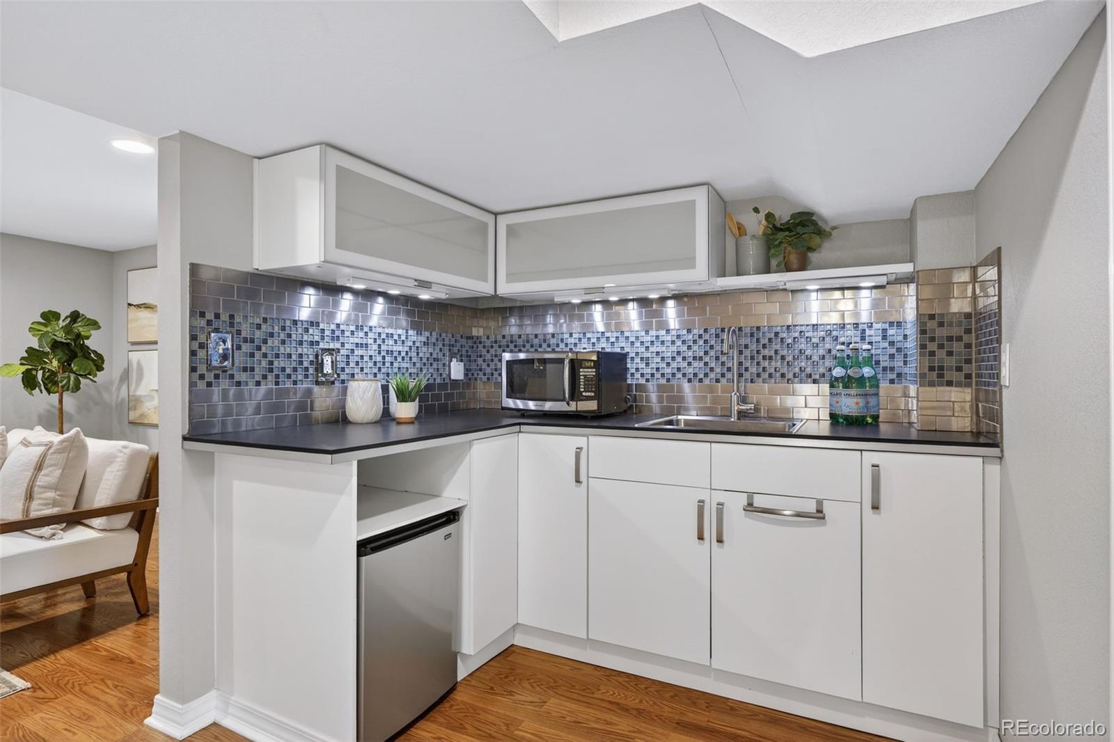 MLS Image #25 for 2595 s marion street,denver, Colorado