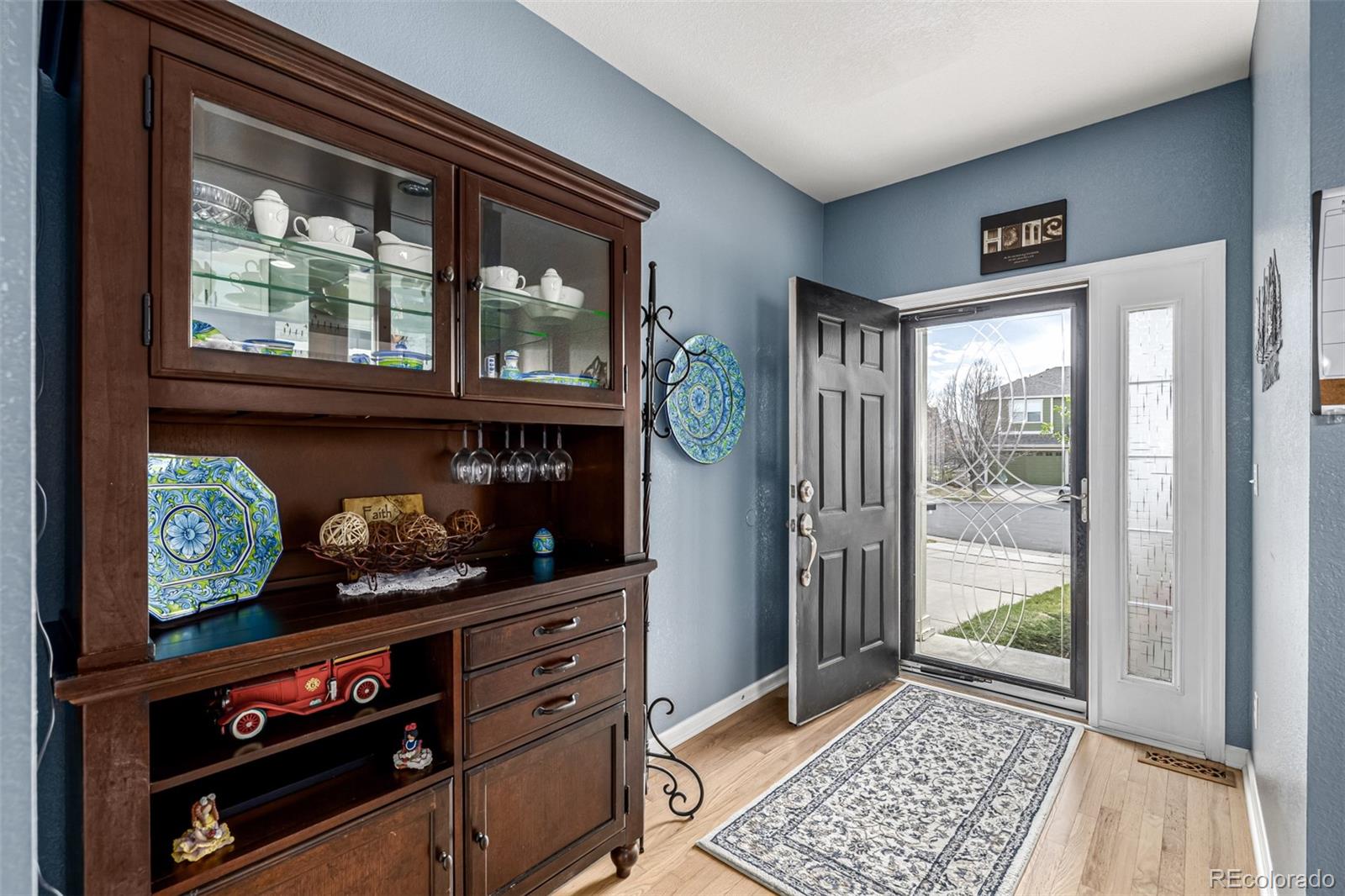 MLS Image #1 for 1305 s biloxi court,aurora, Colorado
