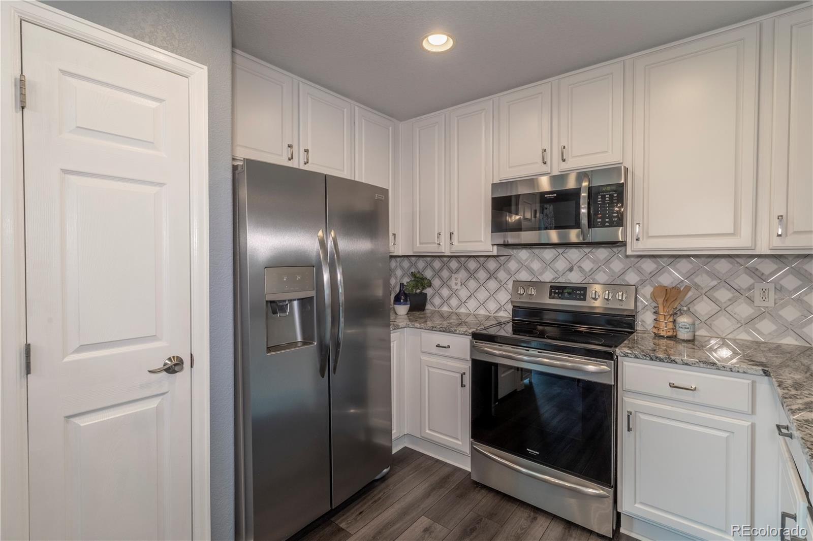 MLS Image #12 for 16496 e phillips place,englewood, Colorado