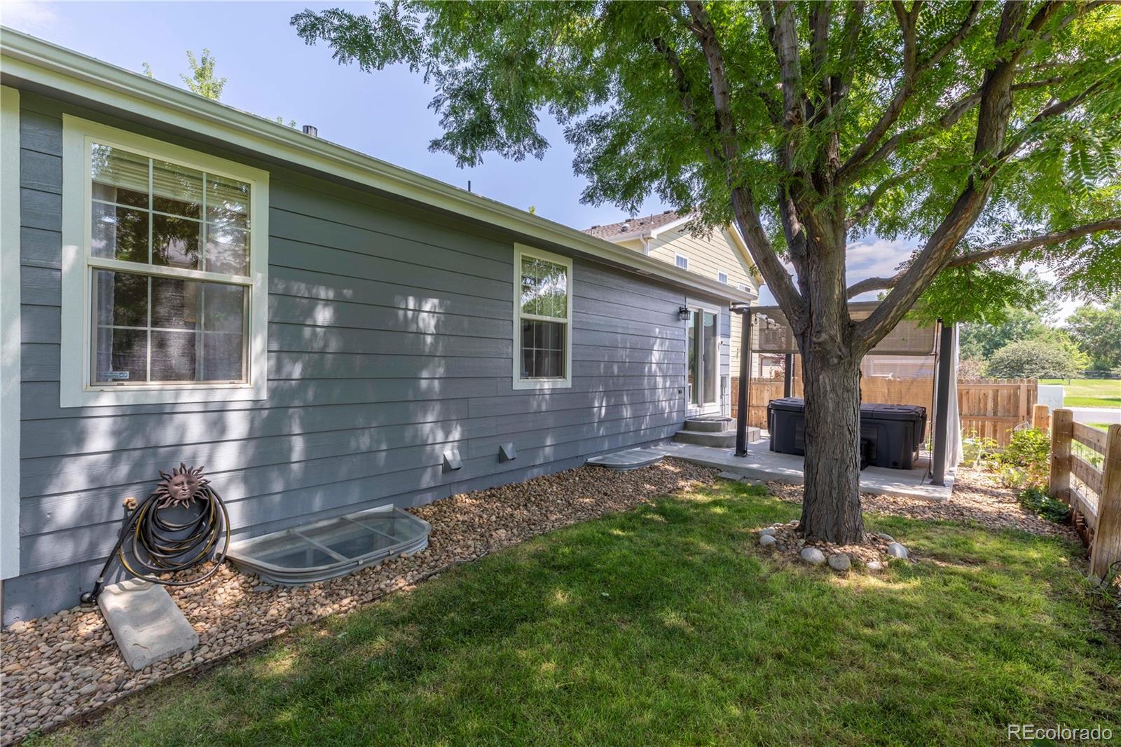 MLS Image #3 for 16496 e phillips place,englewood, Colorado