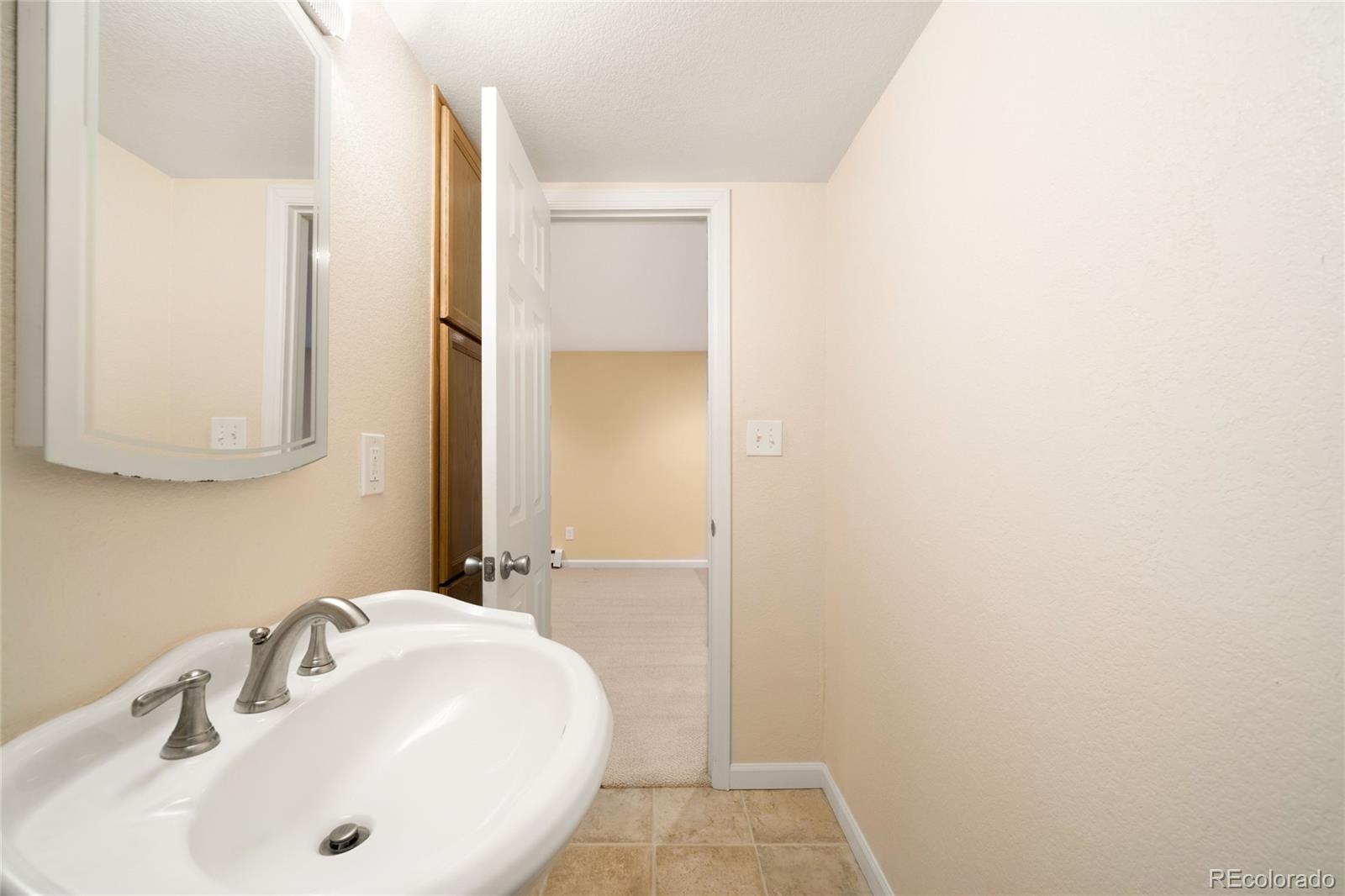 MLS Image #23 for 1773 s leyden street,denver, Colorado