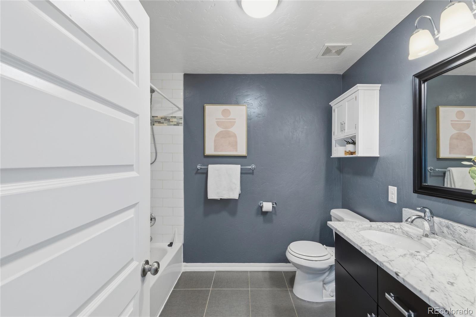 MLS Image #18 for 1290 s raleigh street,denver, Colorado