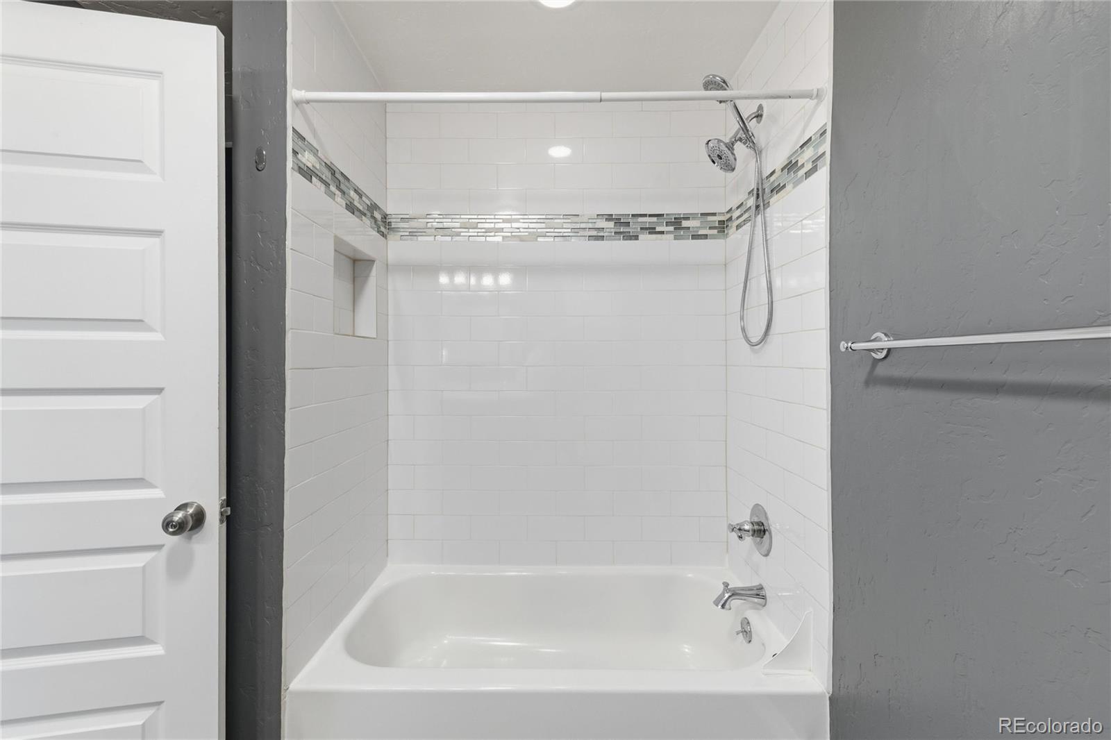MLS Image #19 for 1290 s raleigh street,denver, Colorado