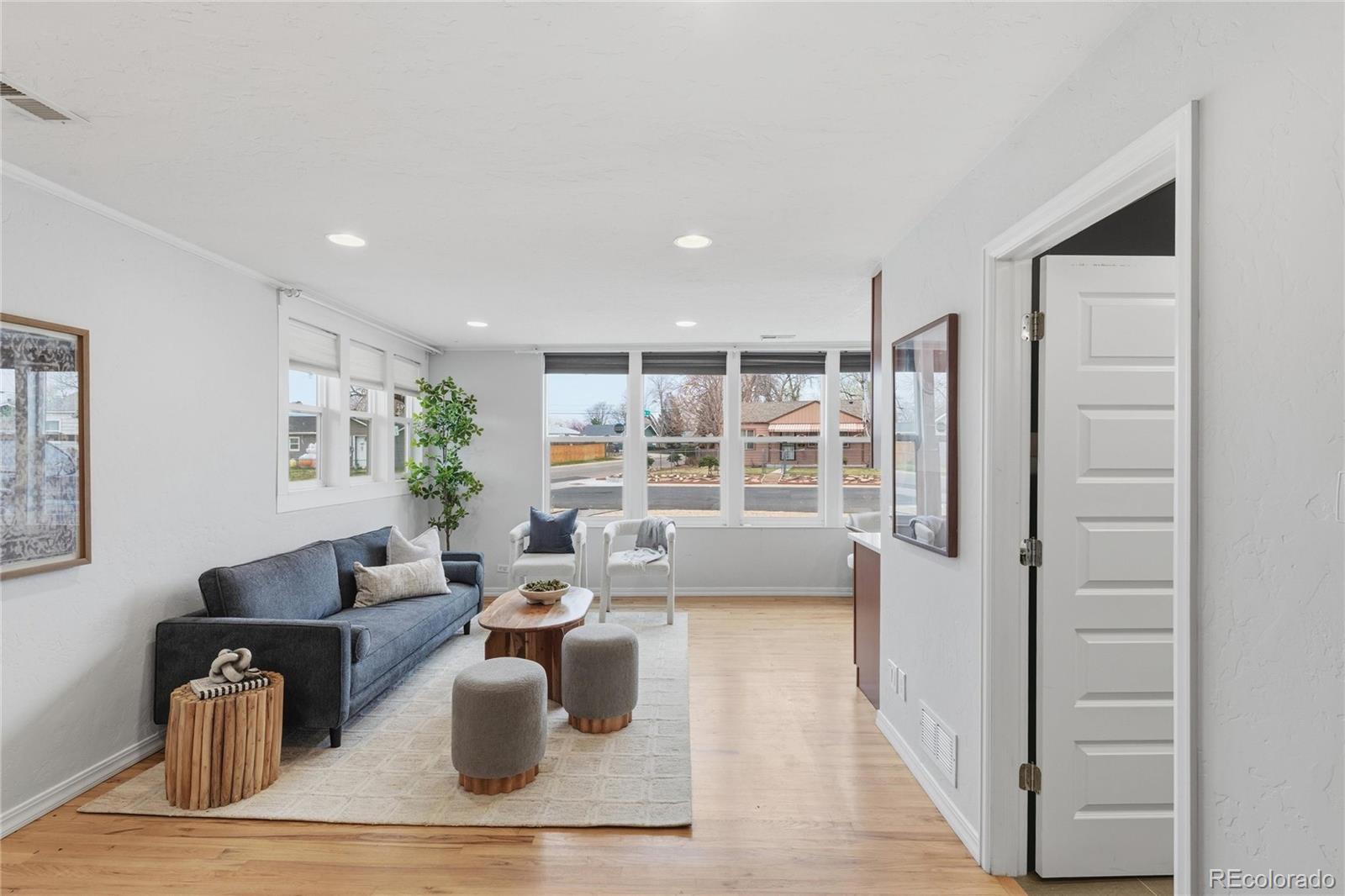 MLS Image #5 for 1290 s raleigh street,denver, Colorado