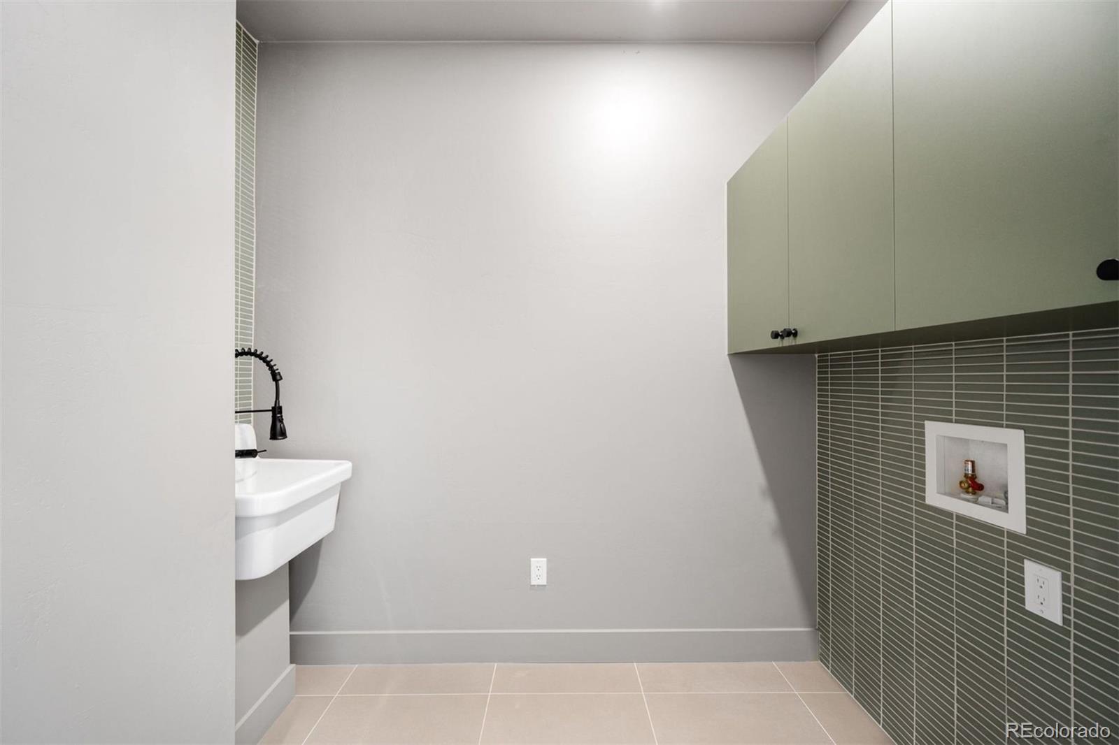 MLS Image #22 for 3930 w byron place,denver, Colorado
