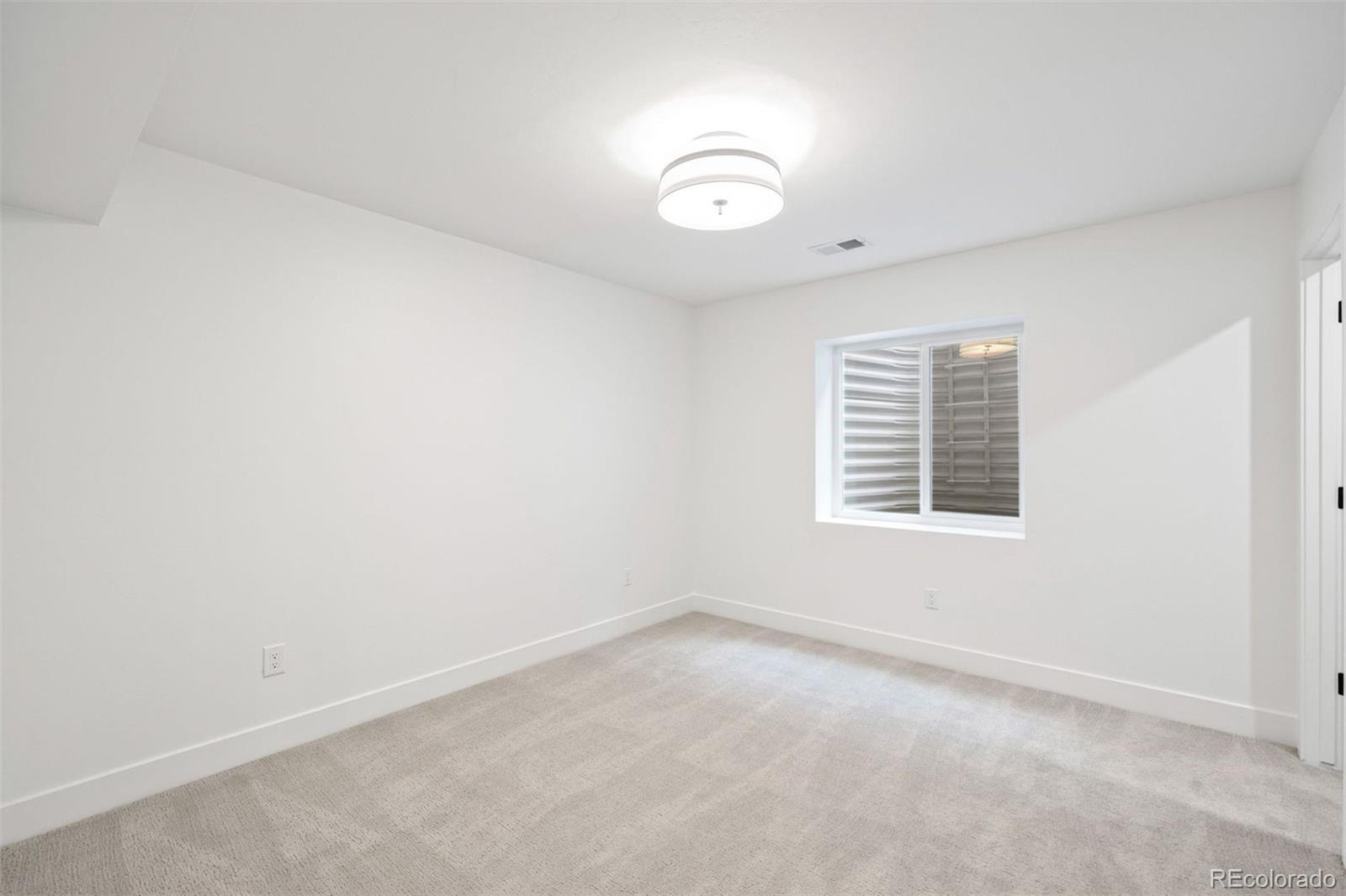 MLS Image #33 for 3930 w byron place,denver, Colorado