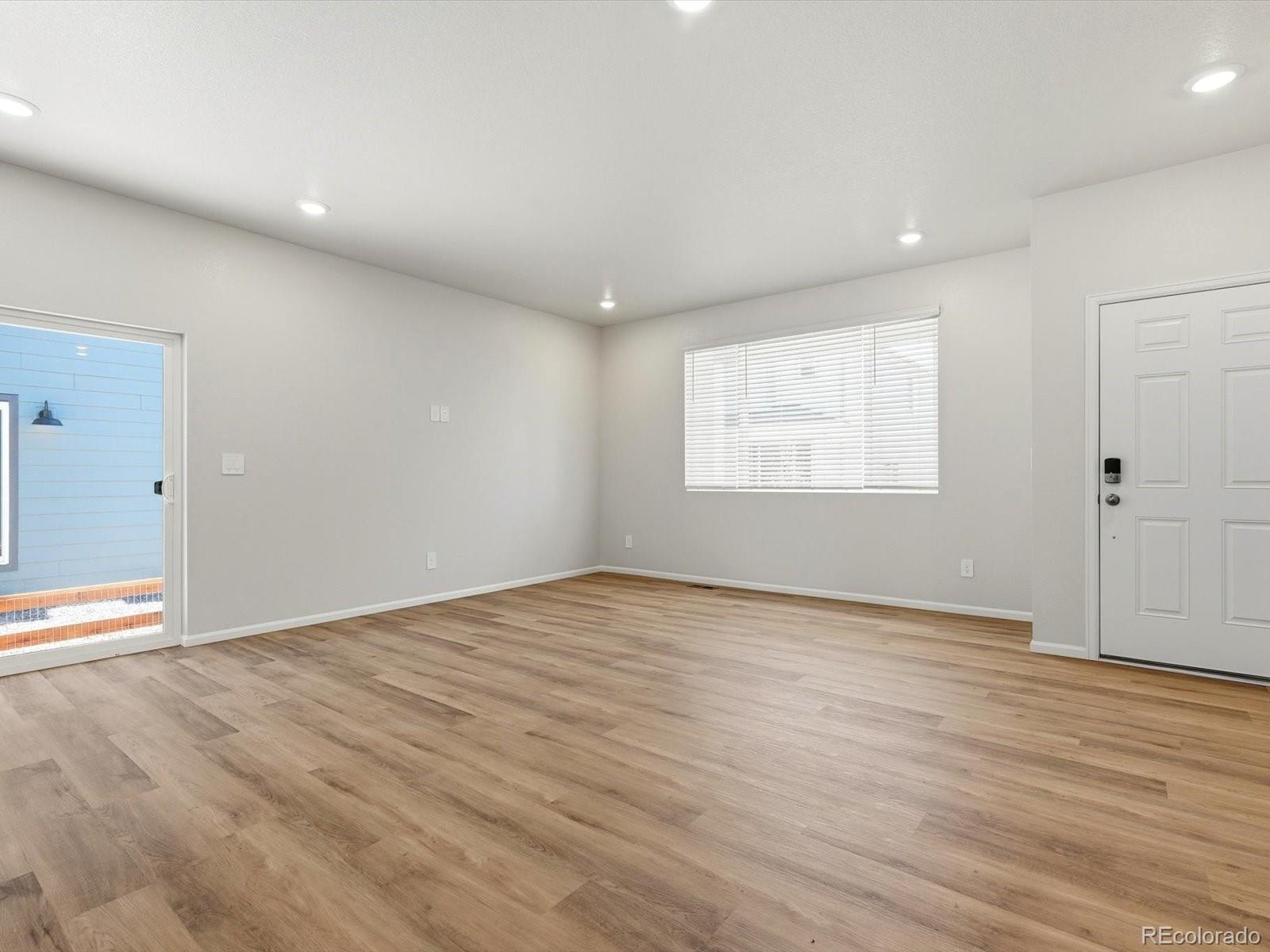 MLS Image #2 for 16388  gaylord street,thornton, Colorado