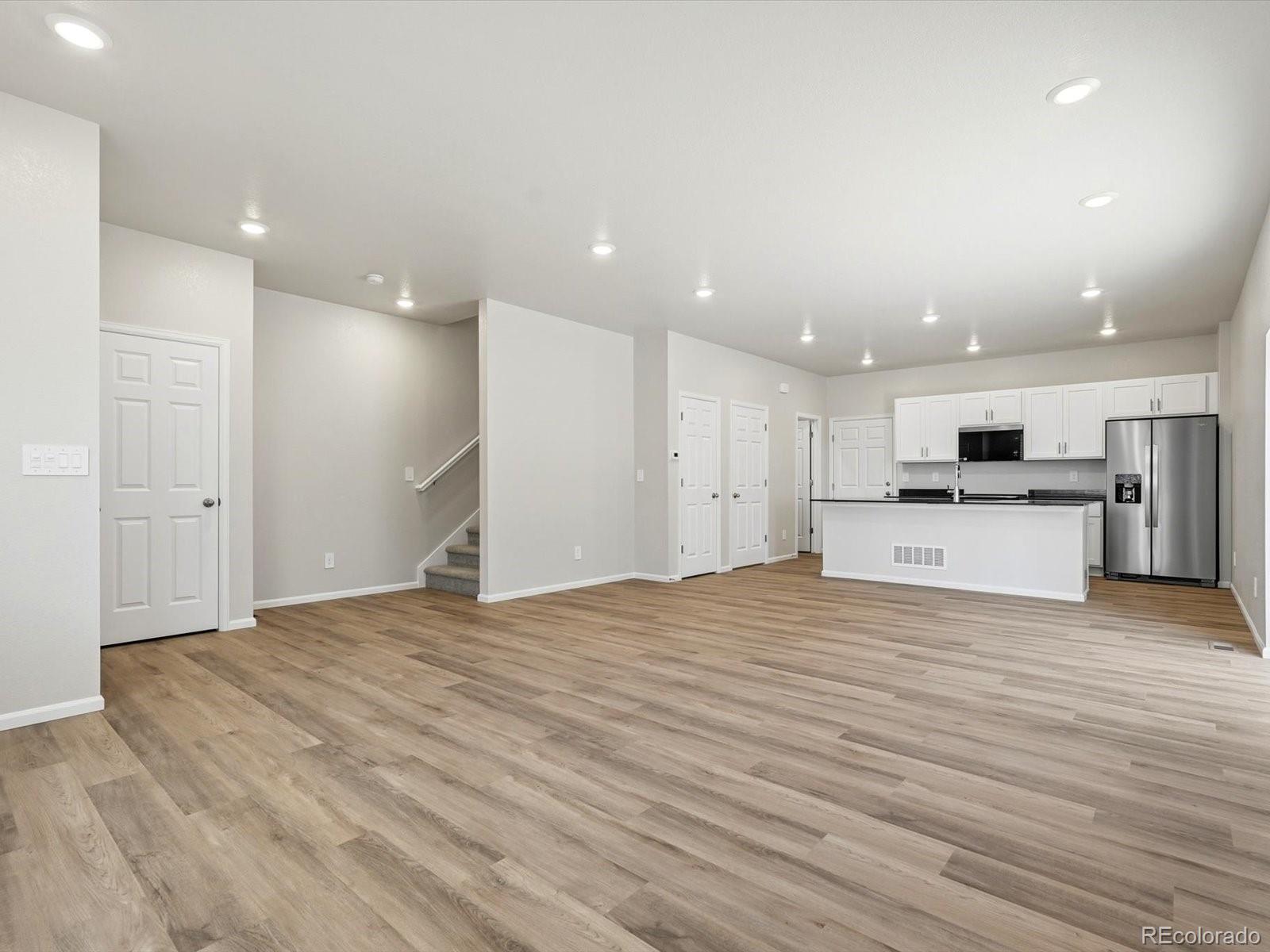 MLS Image #3 for 16388  gaylord street,thornton, Colorado
