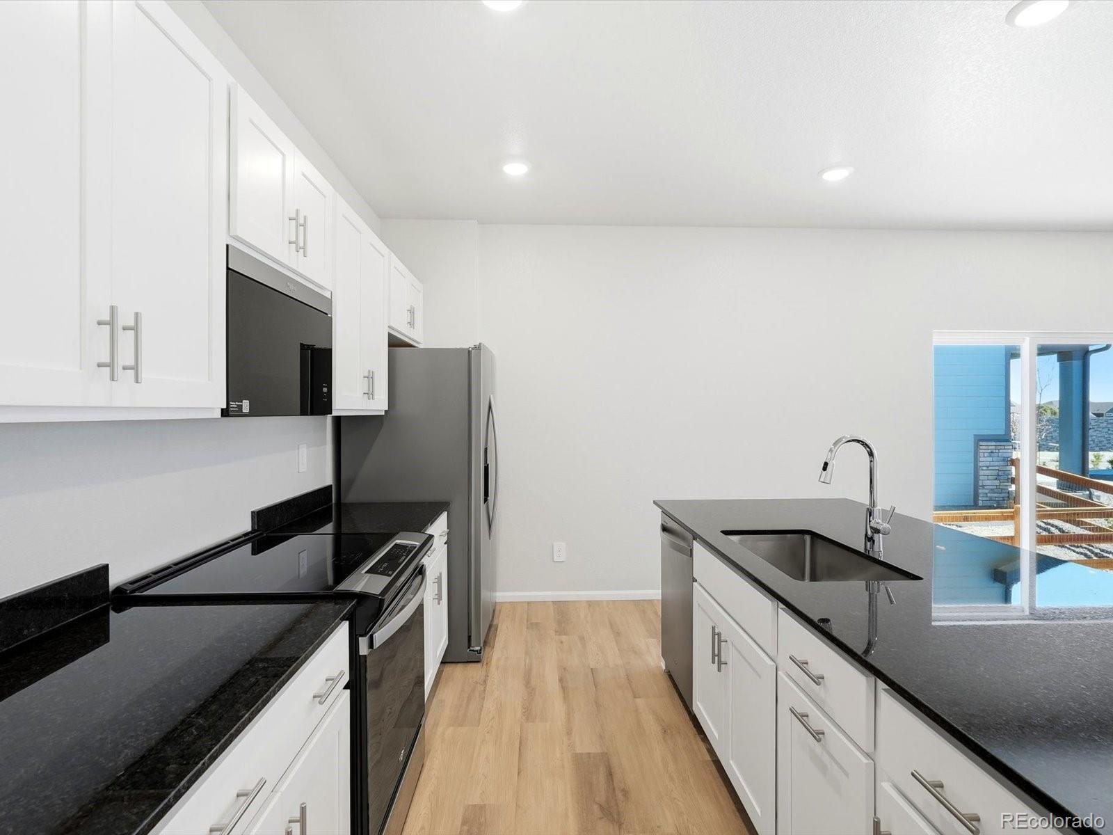 MLS Image #7 for 16388  gaylord street,thornton, Colorado