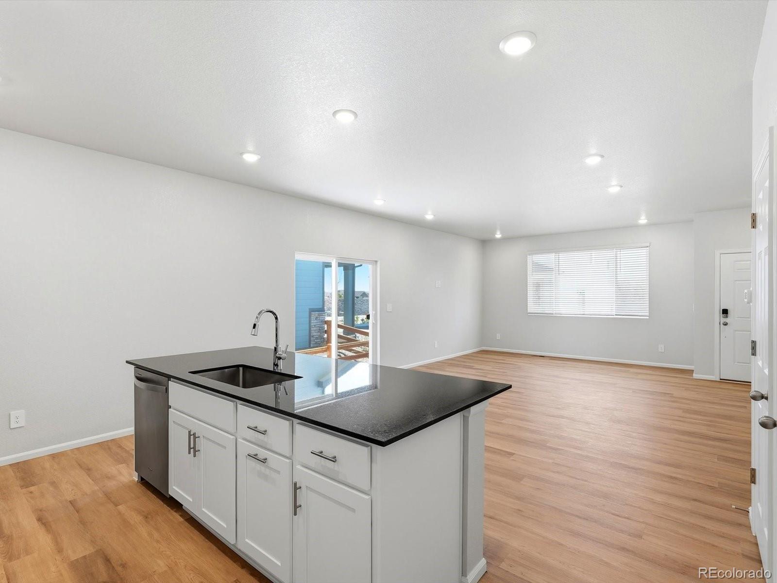 MLS Image #9 for 16388  gaylord street,thornton, Colorado