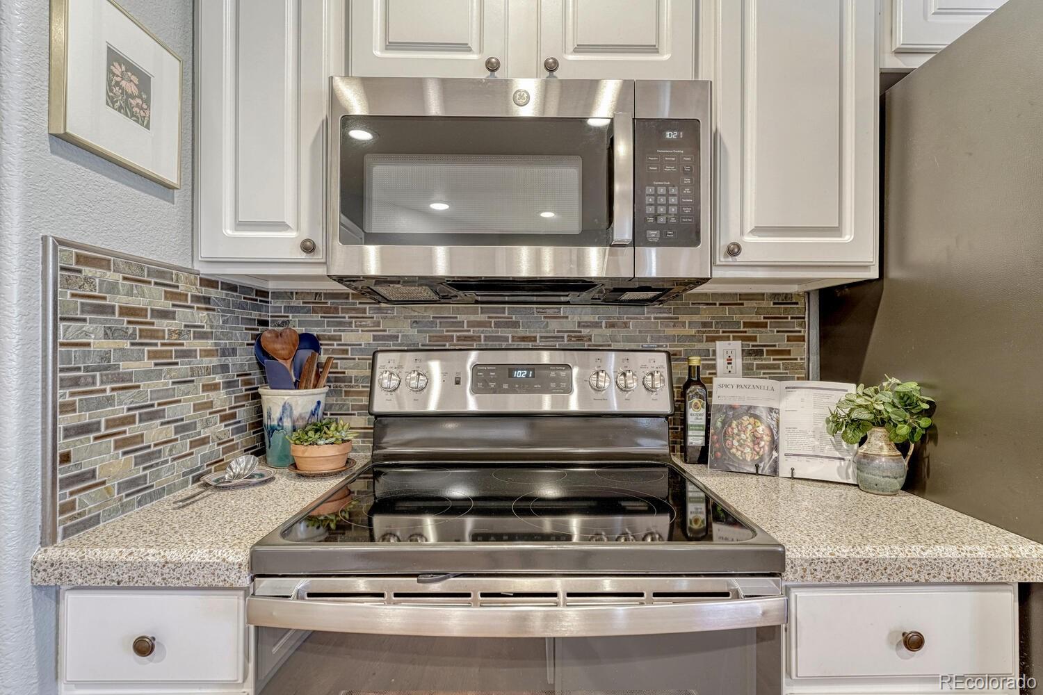 MLS Image #12 for 5160  greenleaf drive,colorado springs, Colorado