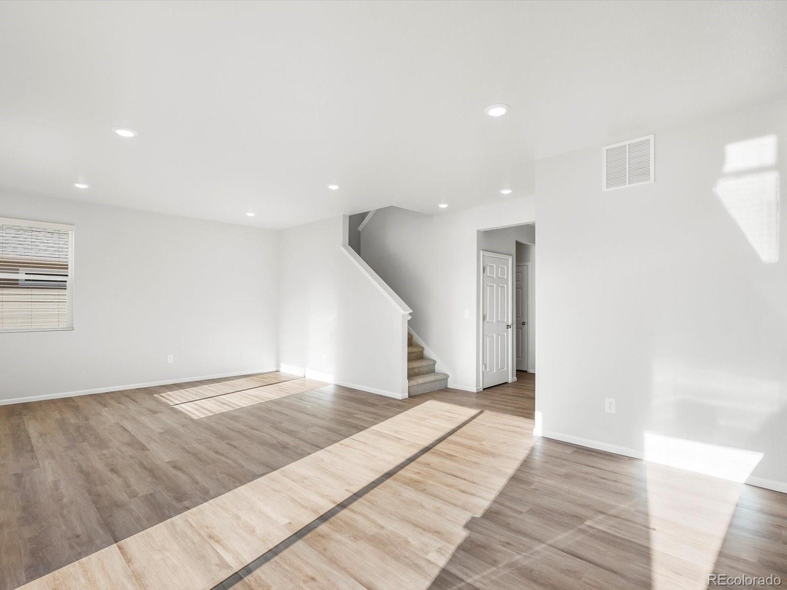 MLS Image #4 for 4641  sunsplash way,johnstown, Colorado