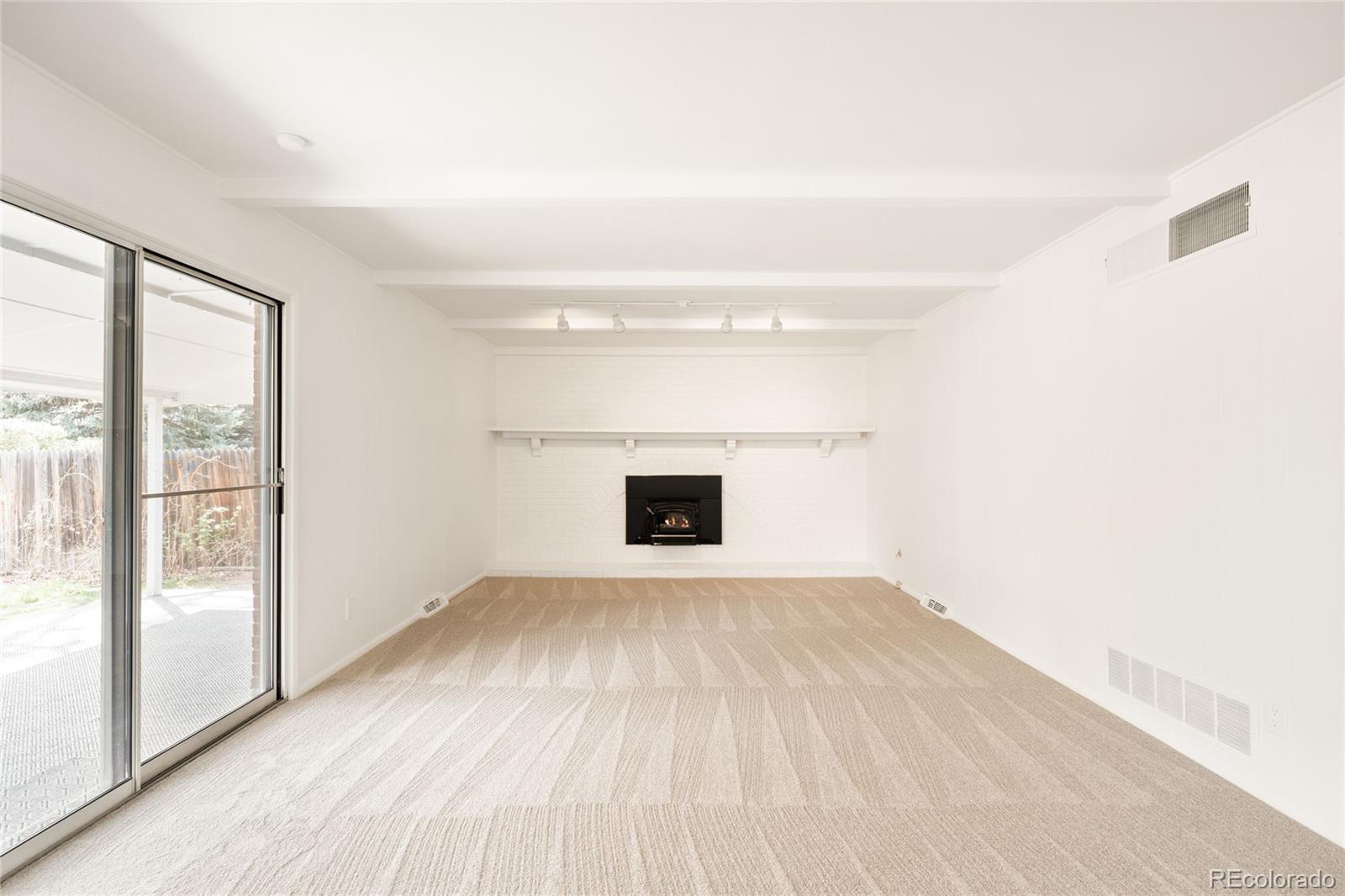 MLS Image #10 for 7042 e wesley avenue,denver, Colorado