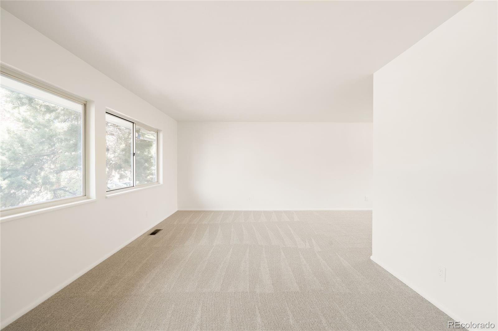 MLS Image #3 for 7042 e wesley avenue,denver, Colorado
