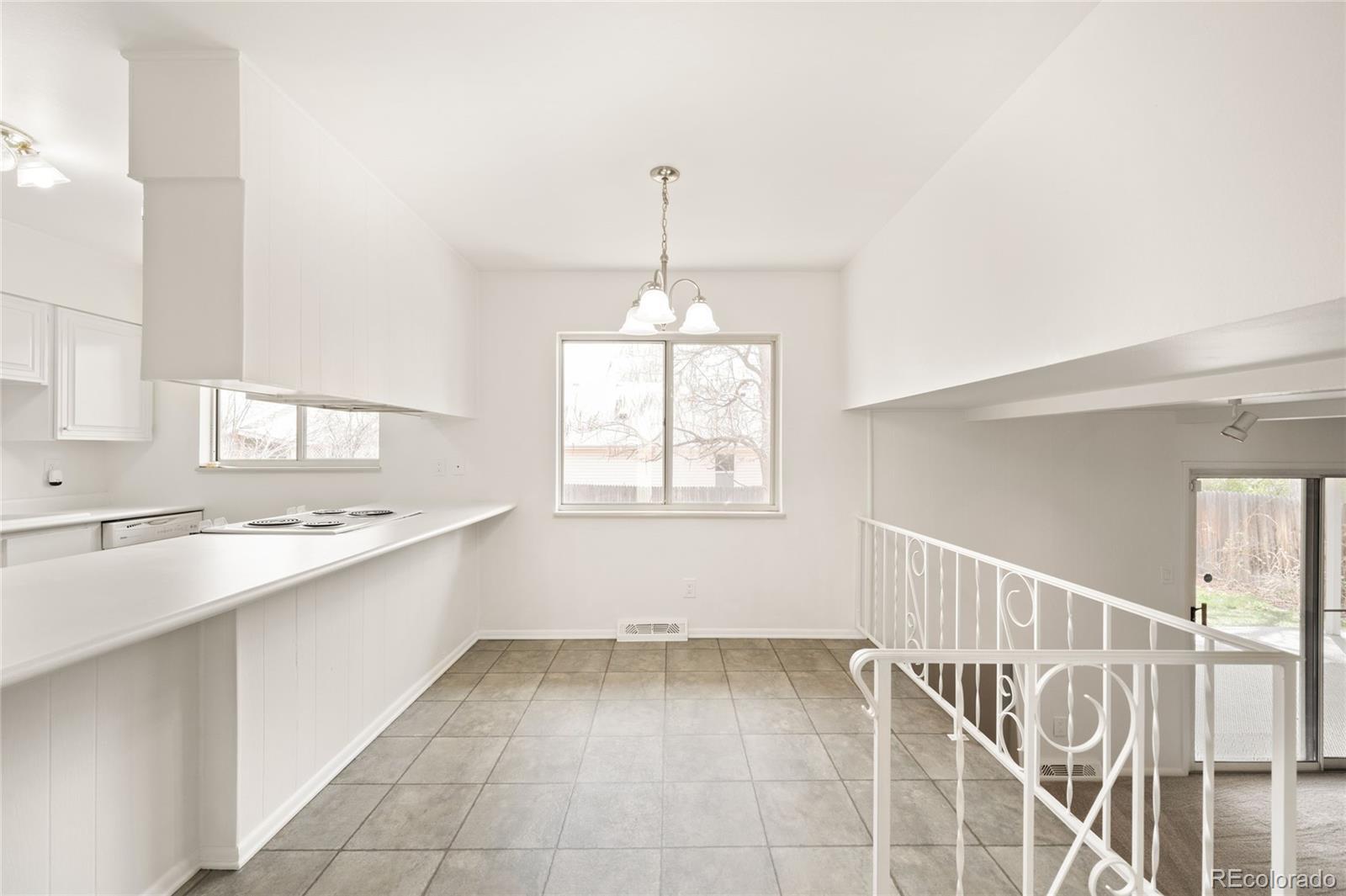 MLS Image #5 for 7042 e wesley avenue,denver, Colorado