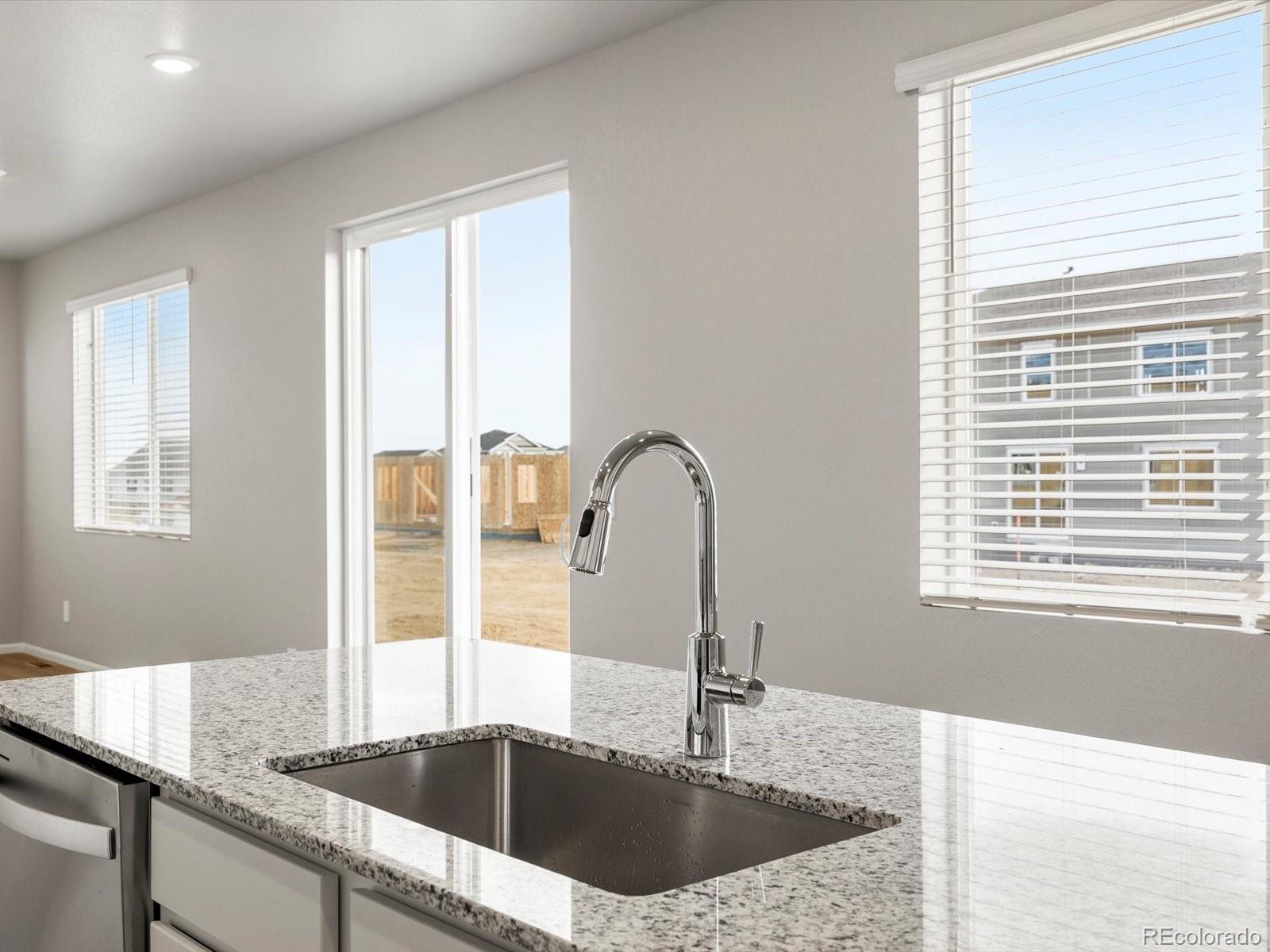 MLS Image #10 for 4631  sunsplash way,johnstown, Colorado