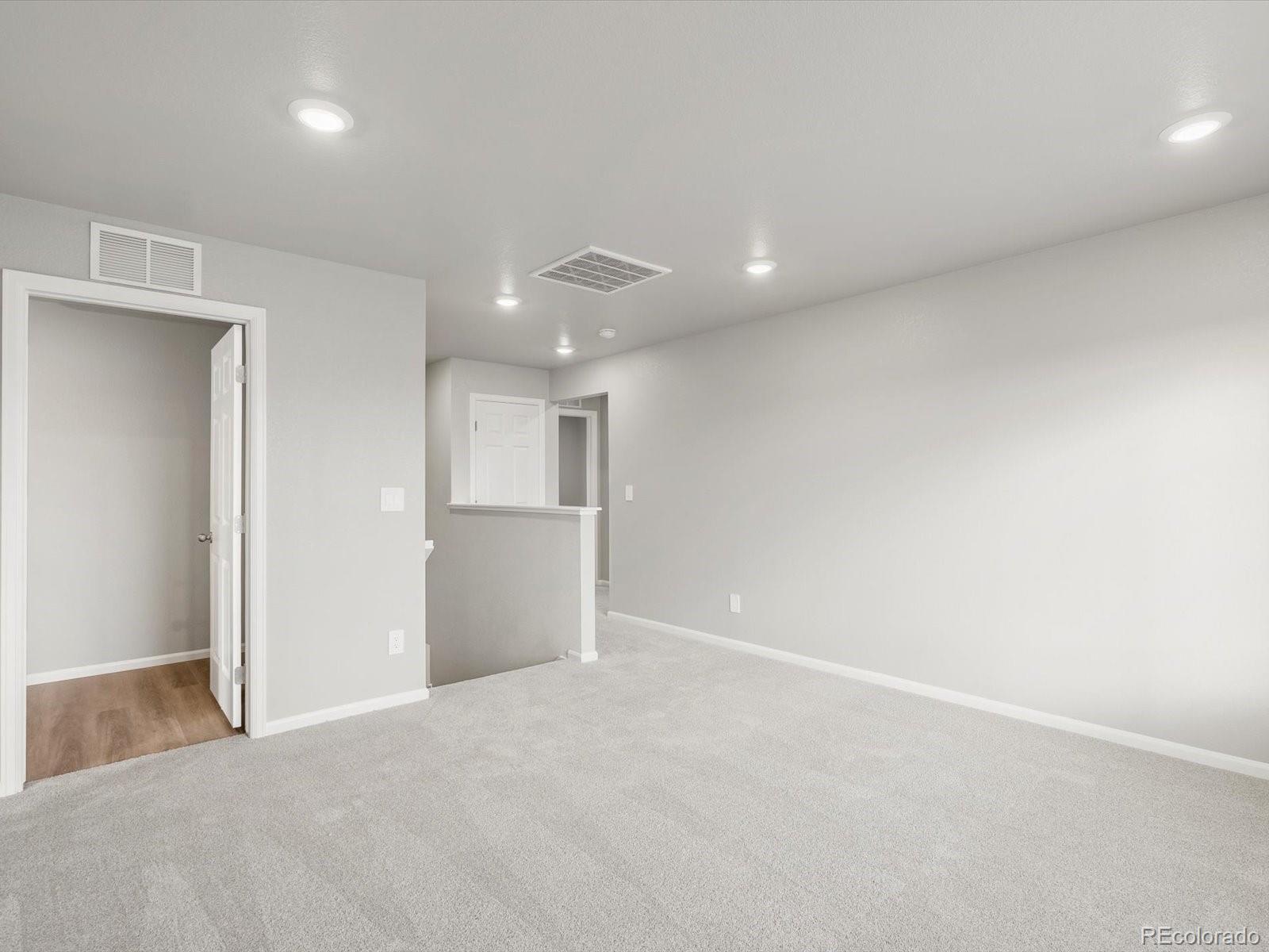 MLS Image #14 for 4631  sunsplash way,johnstown, Colorado