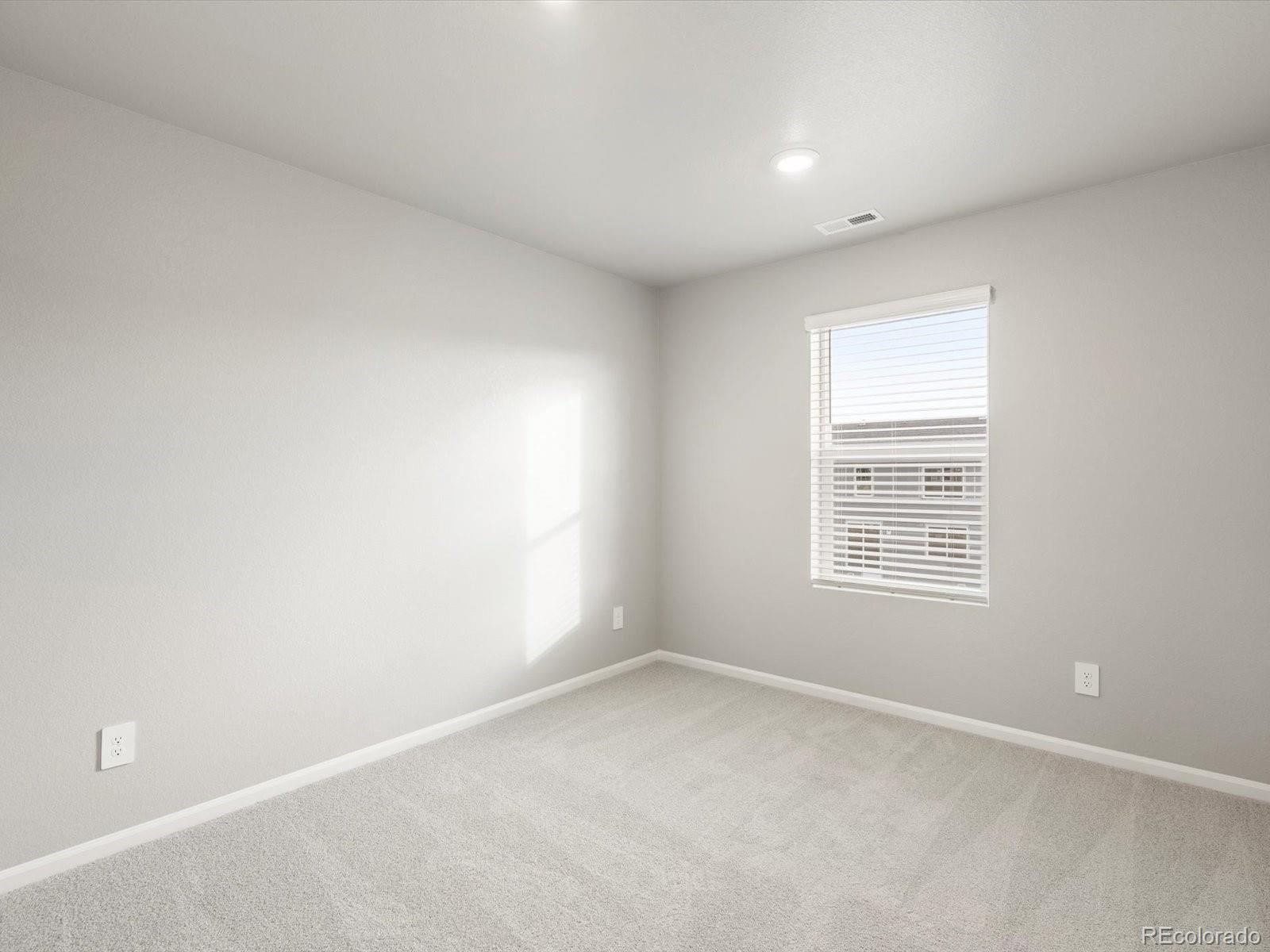 MLS Image #16 for 4631  sunsplash way,johnstown, Colorado