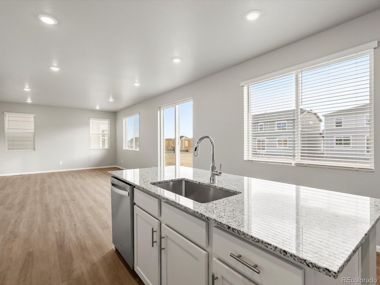 MLS Image #9 for 4631  sunsplash way,johnstown, Colorado