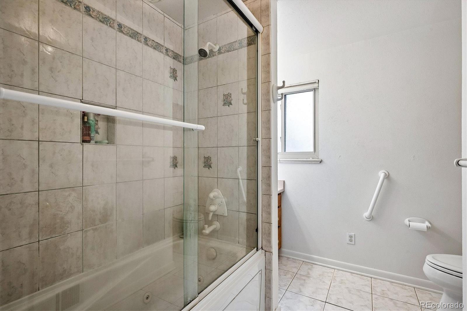 MLS Image #14 for 11110 w 60th avenue,arvada, Colorado