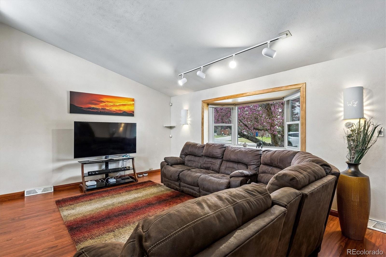 MLS Image #5 for 11110 w 60th avenue,arvada, Colorado
