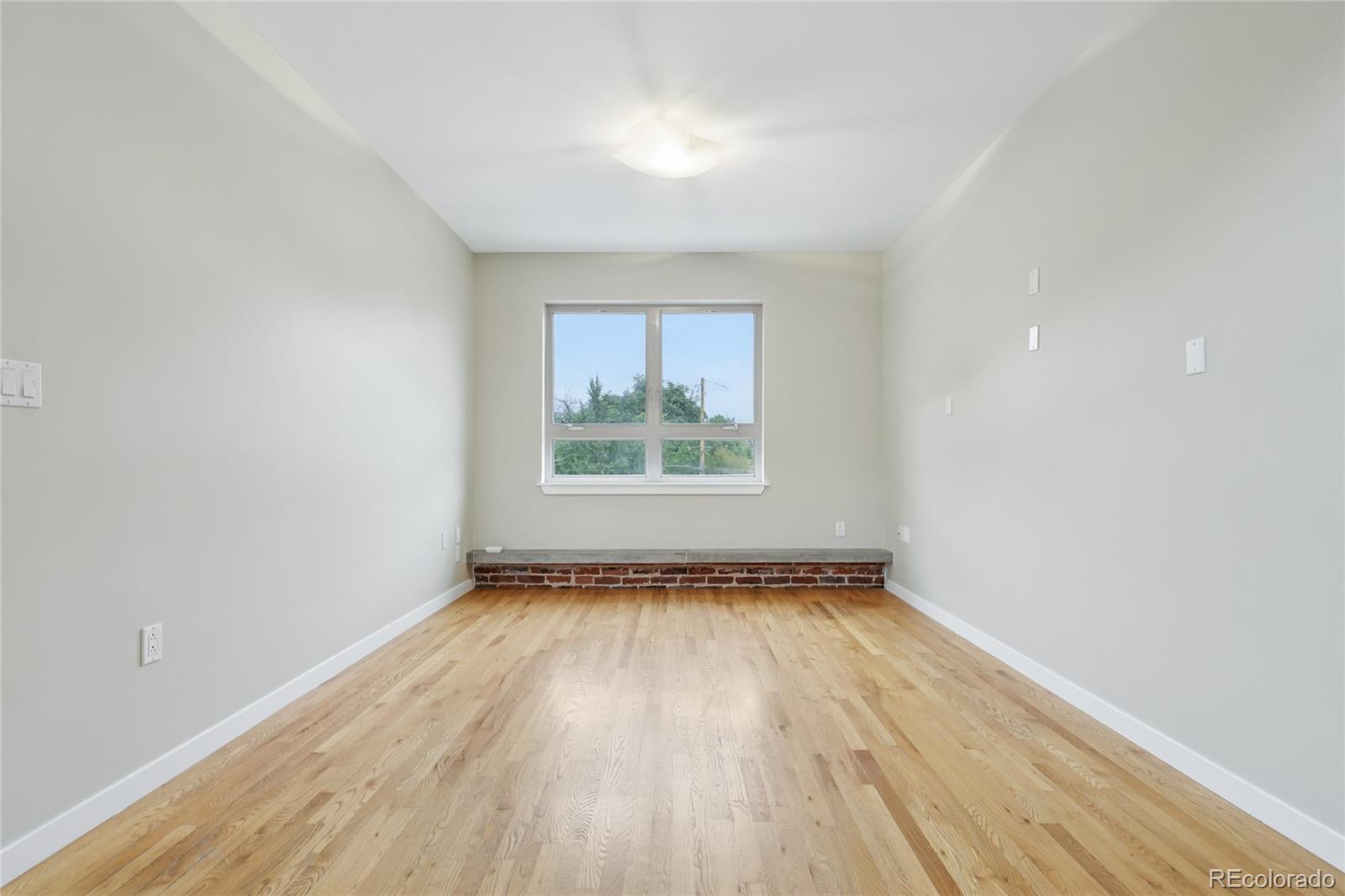 MLS Image #5 for 2501  grove street 201,denver, Colorado