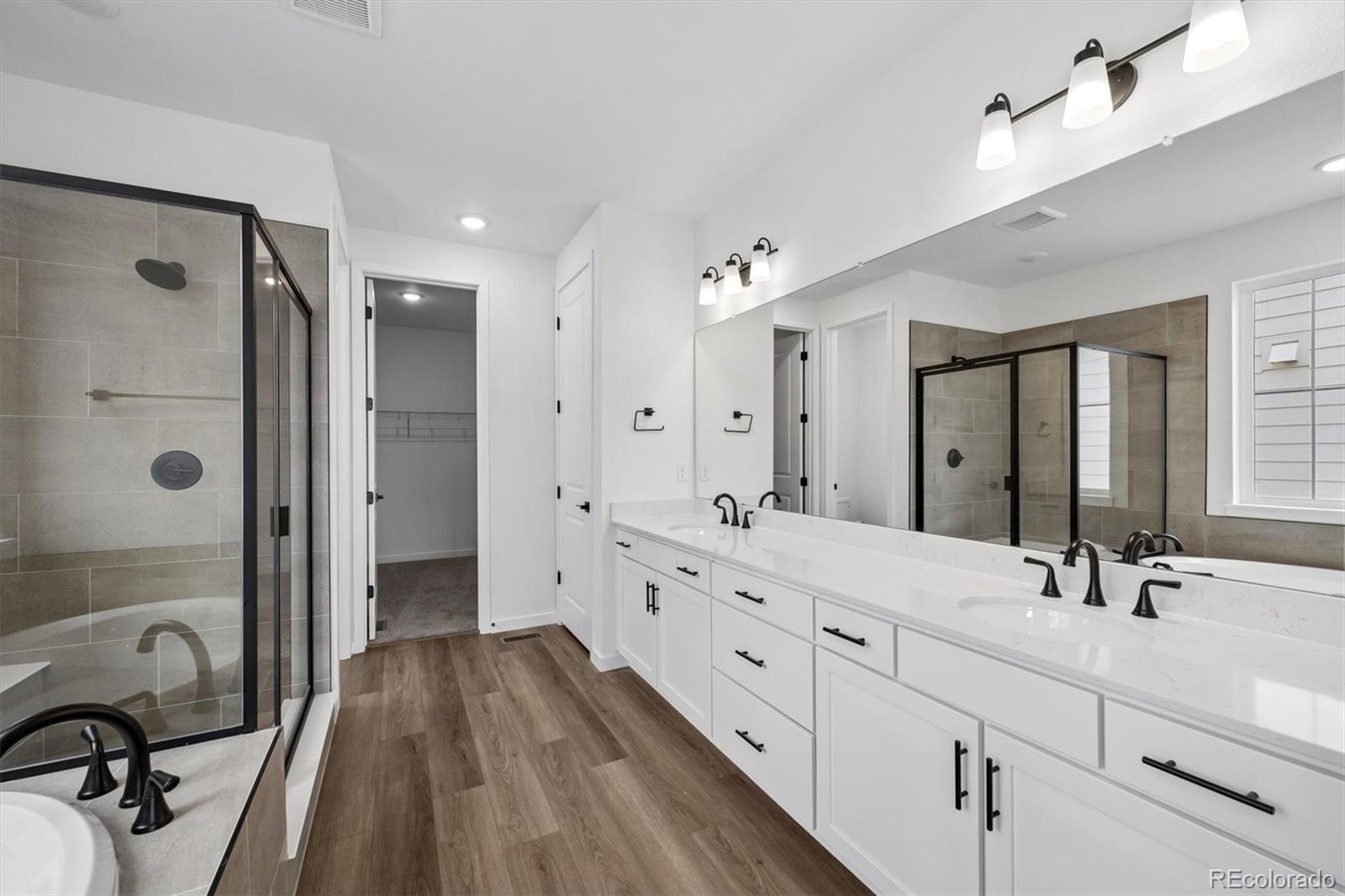 MLS Image #15 for 2122 s irvington street,aurora, Colorado