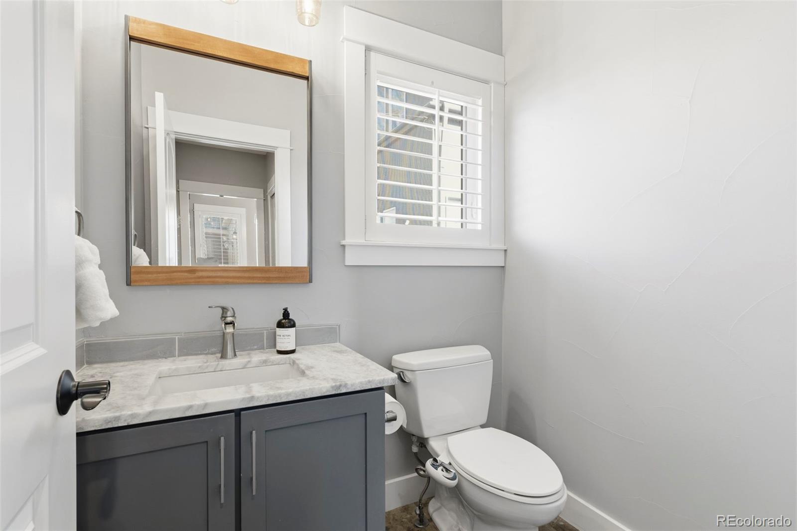 MLS Image #21 for 1641 s madison street,denver, Colorado