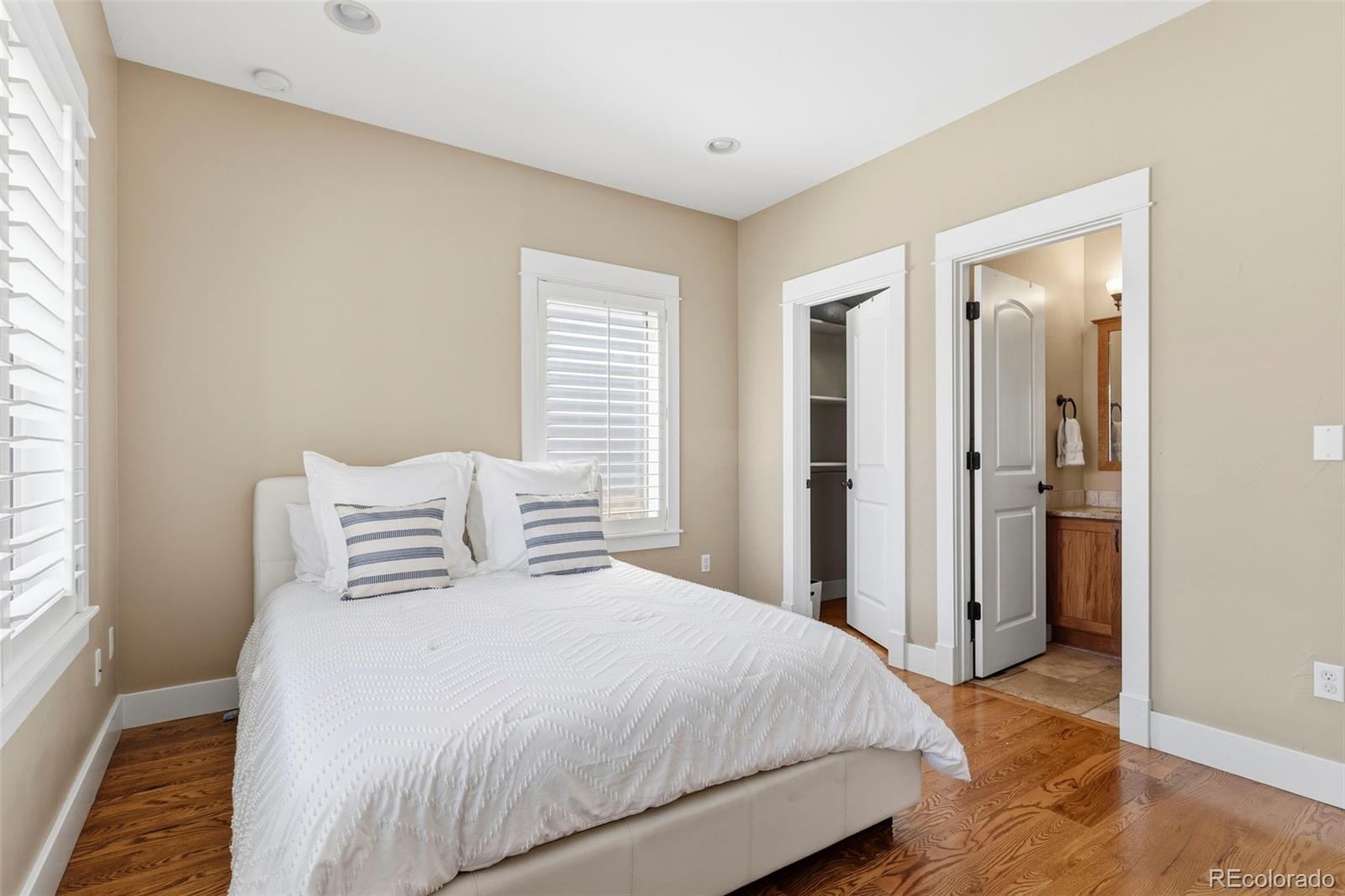 MLS Image #23 for 1641 s madison street,denver, Colorado