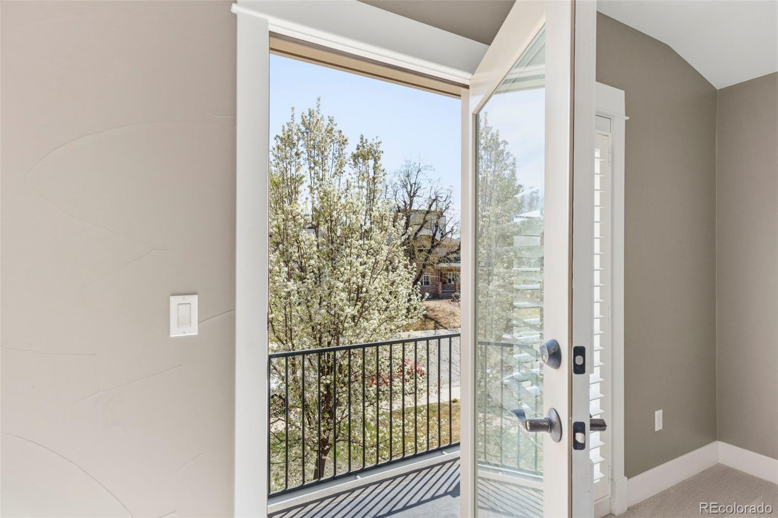 MLS Image #28 for 1641 s madison street,denver, Colorado