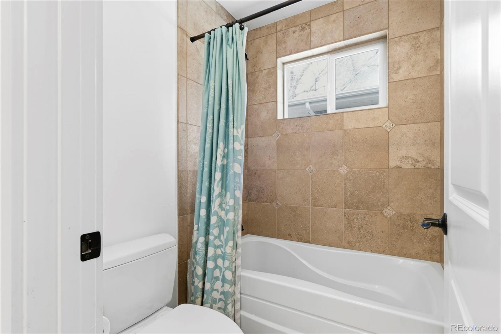 MLS Image #39 for 1641 s madison street,denver, Colorado