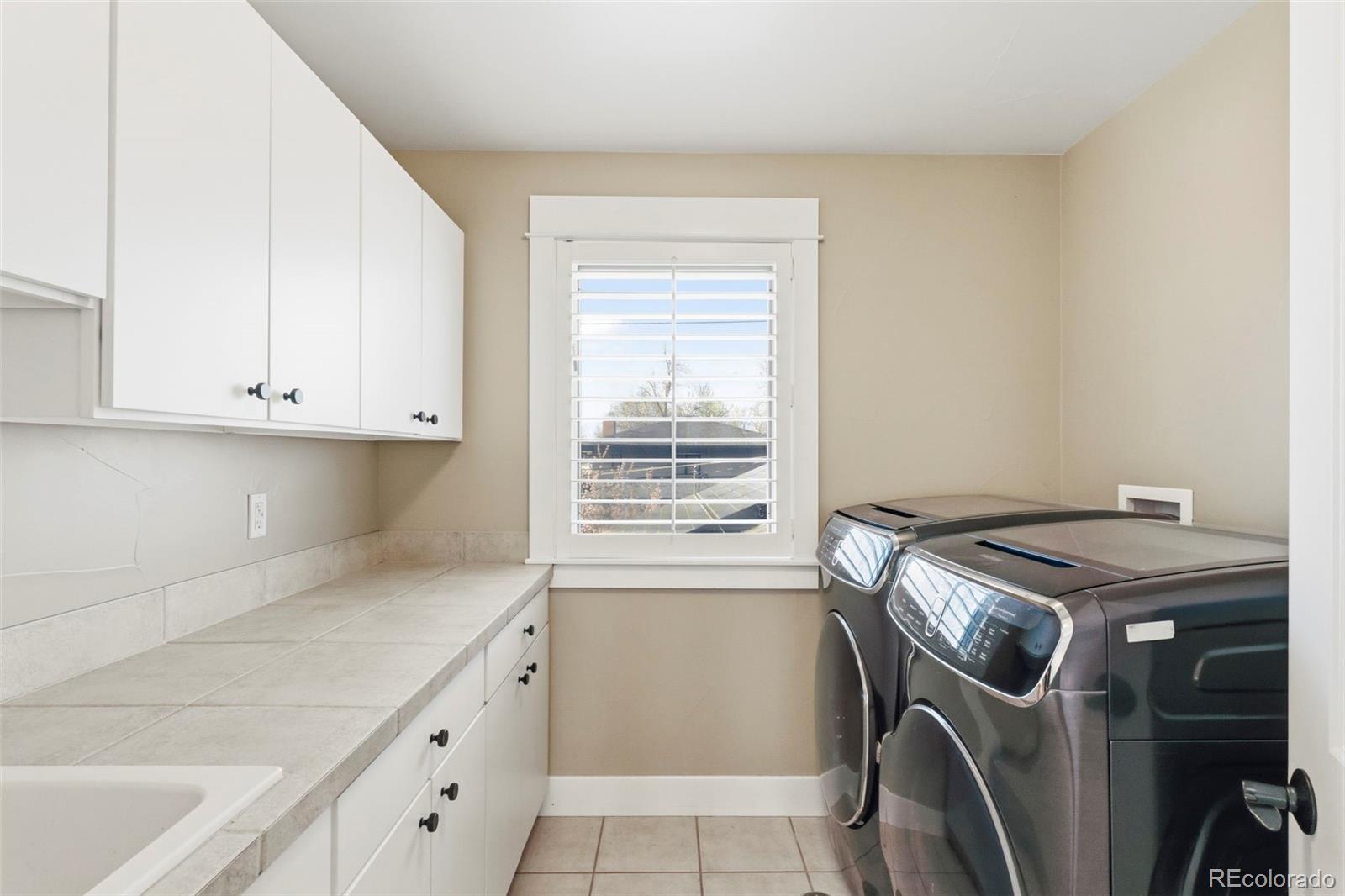 MLS Image #42 for 1641 s madison street,denver, Colorado
