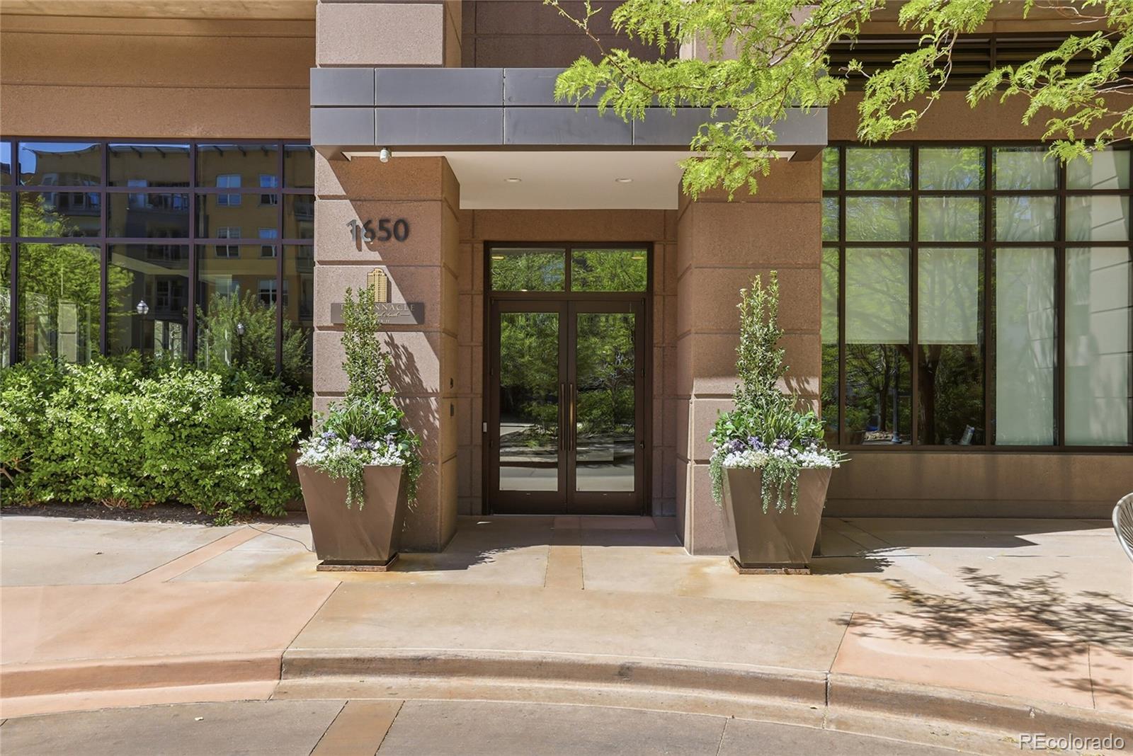 MLS Image #1 for 1650  fillmore street 806,denver, Colorado