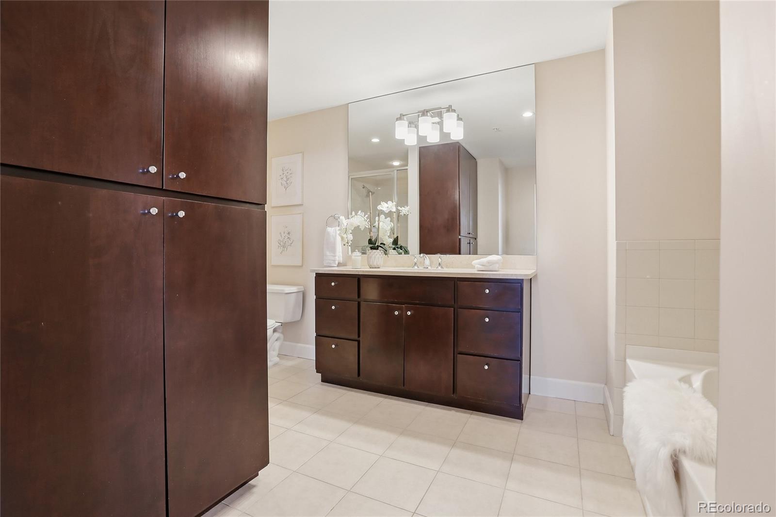 MLS Image #25 for 1650  fillmore street 806,denver, Colorado