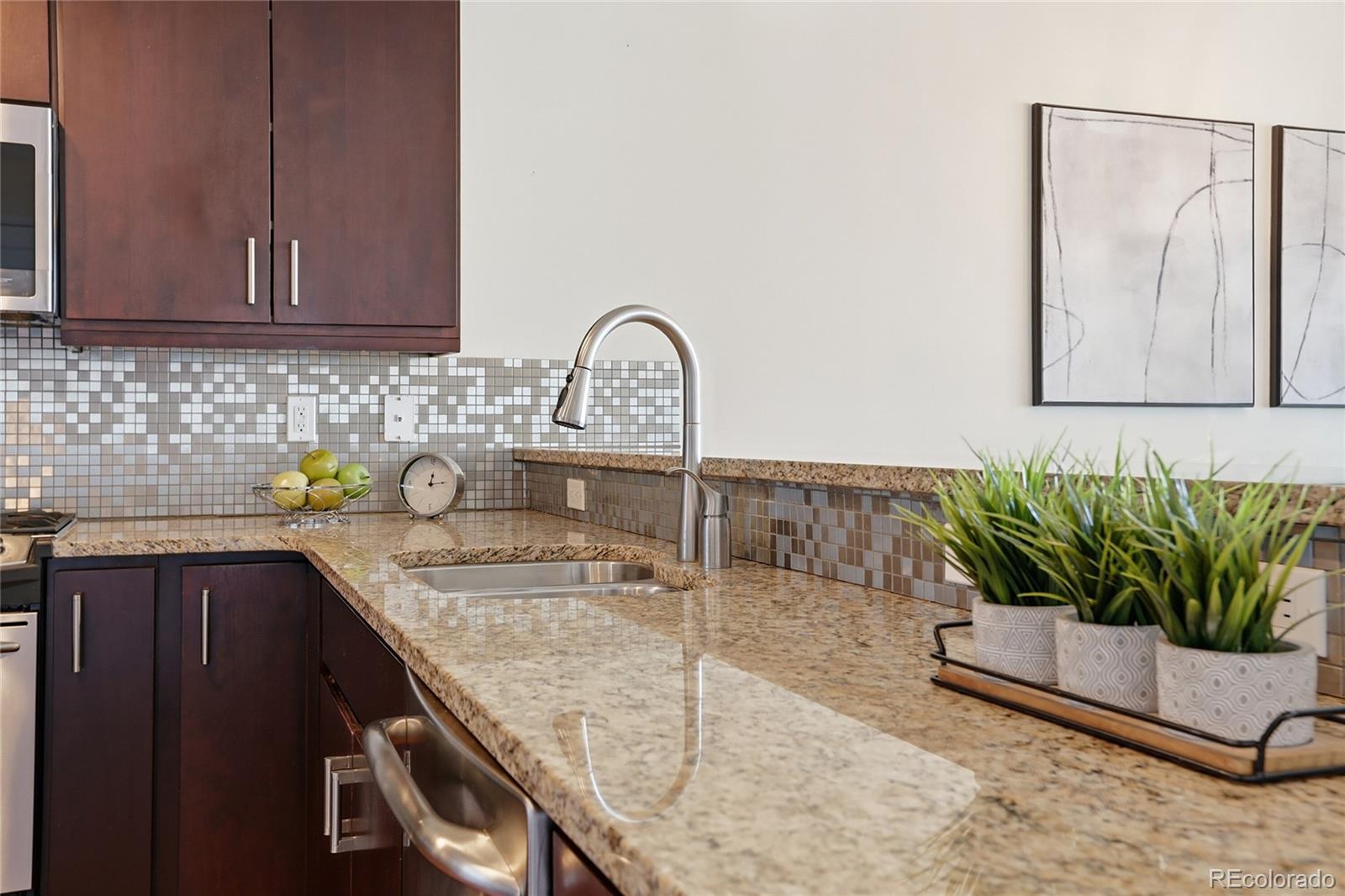 MLS Image #6 for 1650  fillmore street 806,denver, Colorado