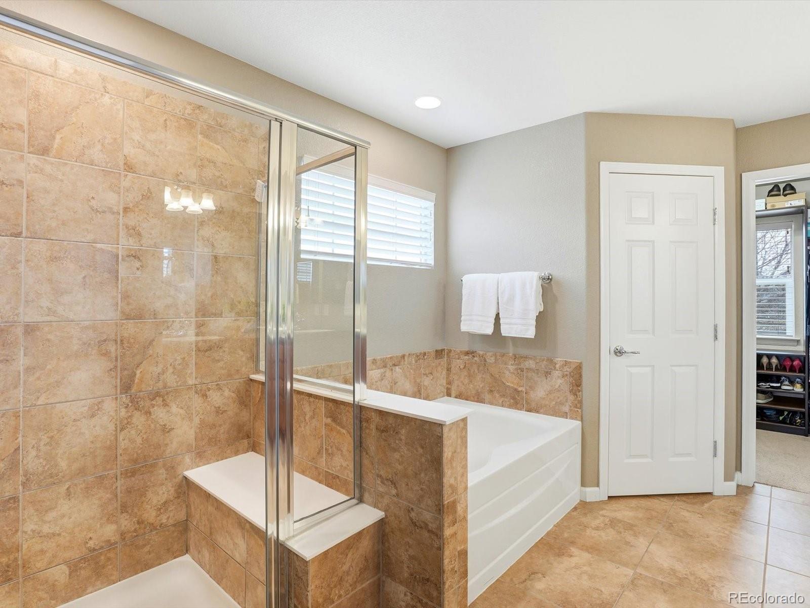 MLS Image #23 for 2626  gray wolf loop,broomfield, Colorado