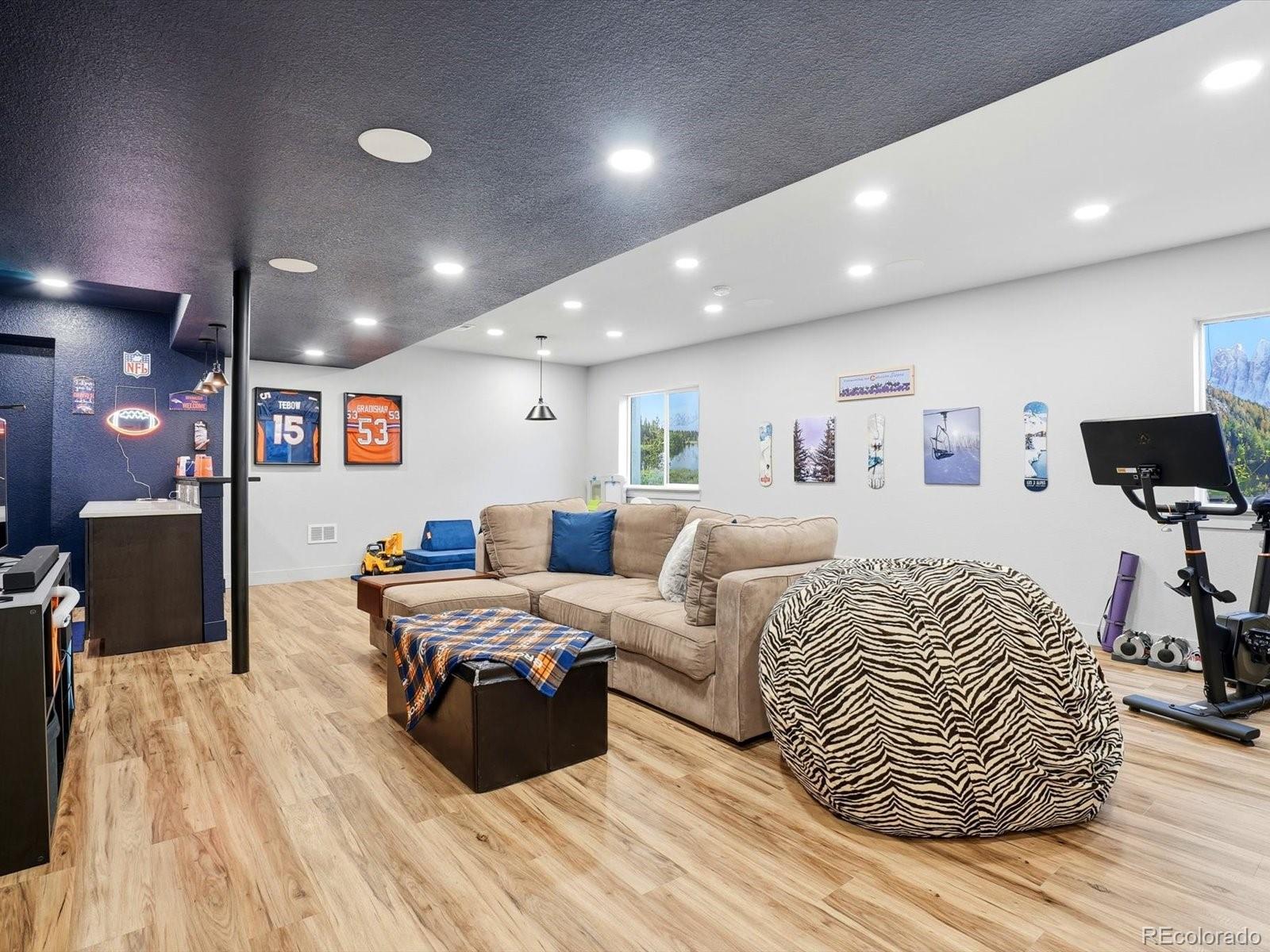 MLS Image #33 for 2626  gray wolf loop,broomfield, Colorado