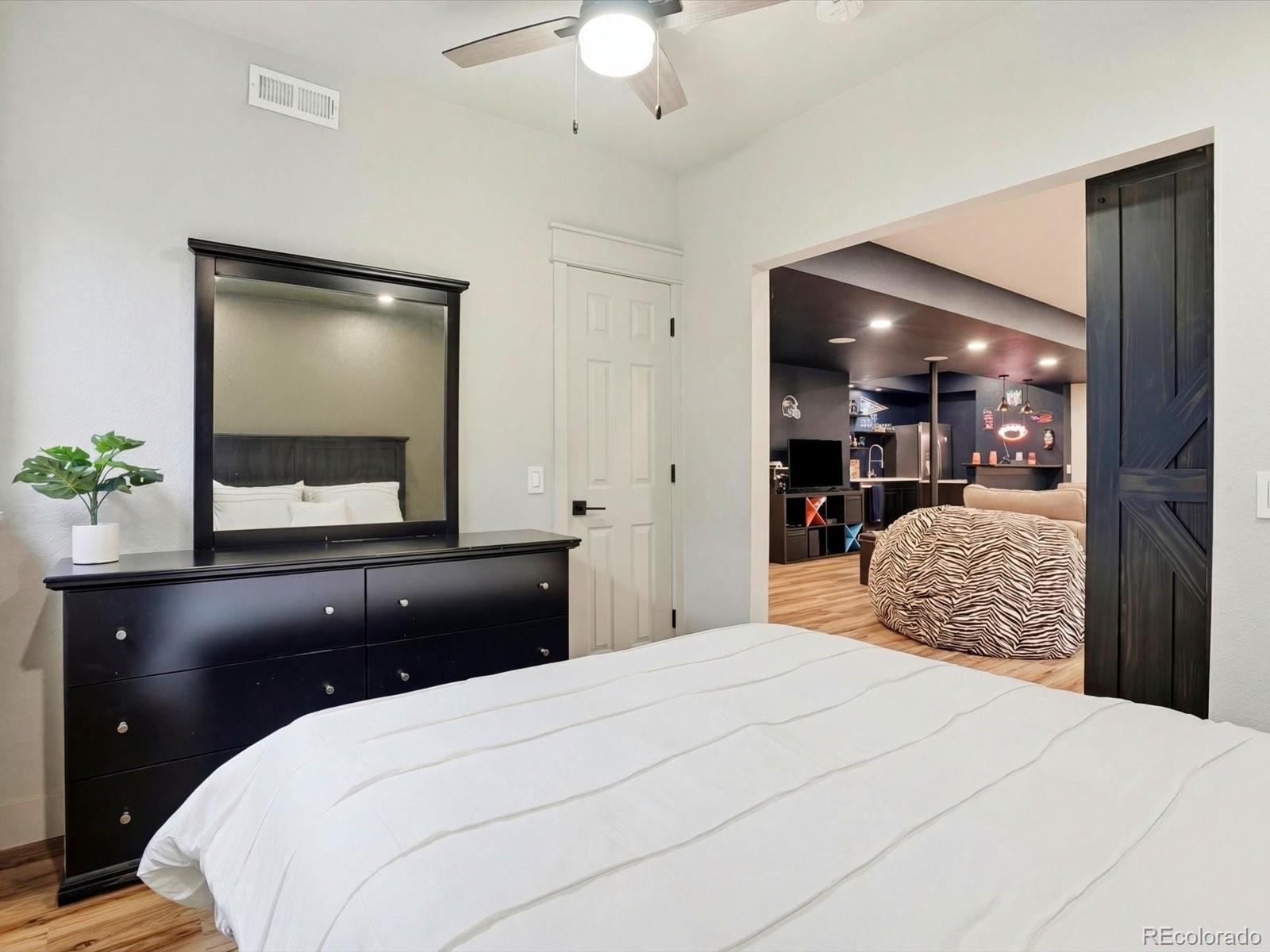 MLS Image #36 for 2626  gray wolf loop,broomfield, Colorado