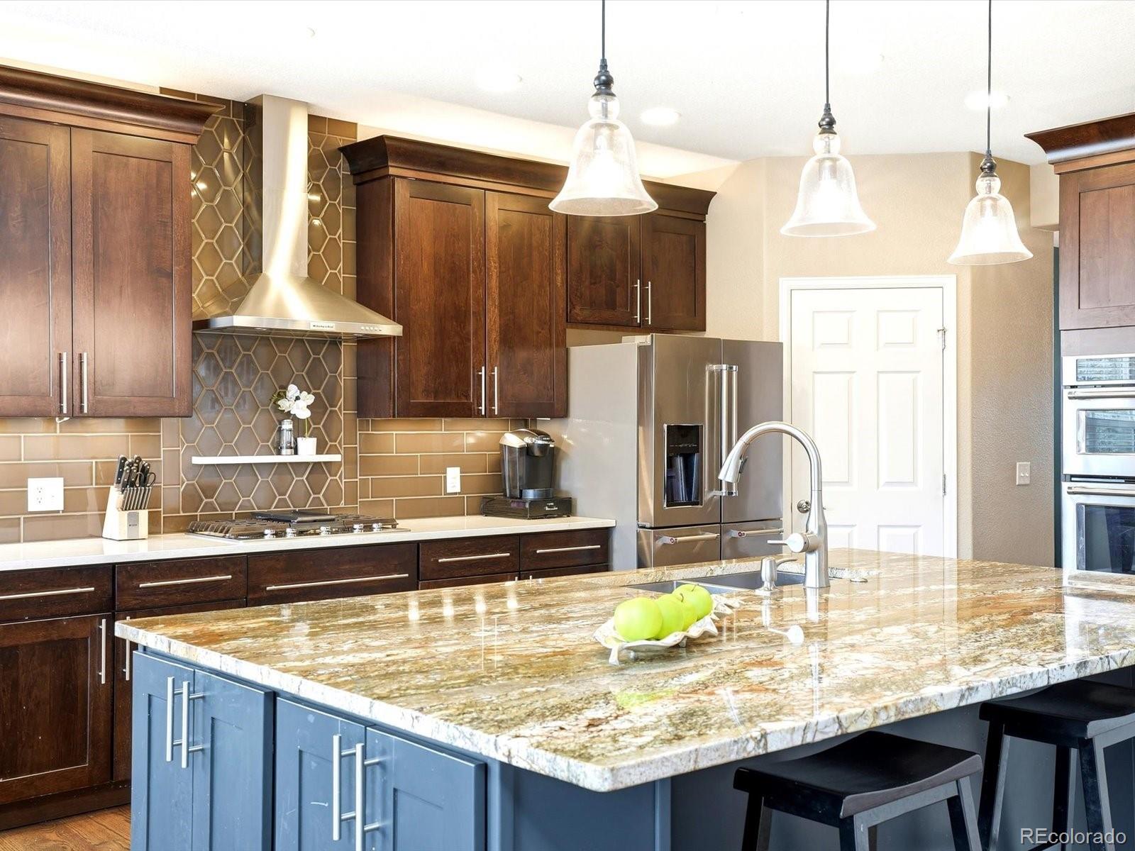 MLS Image #4 for 2626  gray wolf loop,broomfield, Colorado