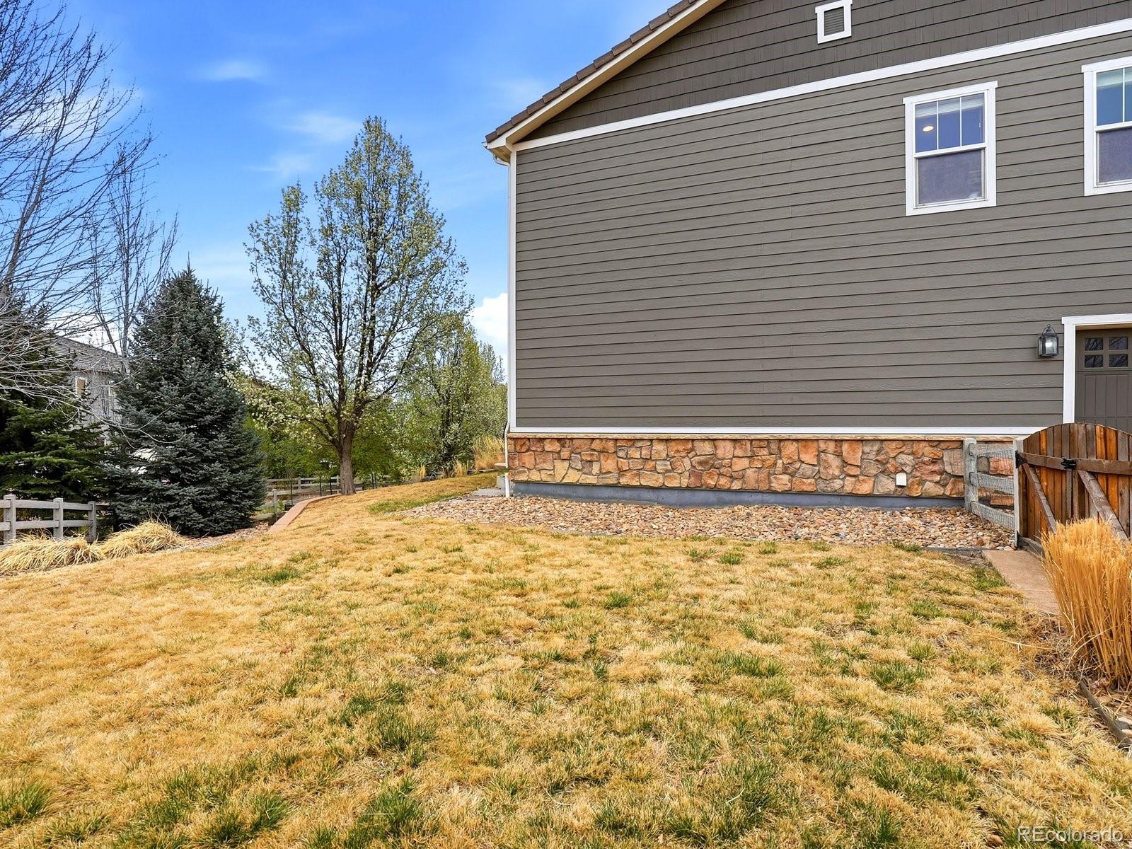 MLS Image #42 for 2626  gray wolf loop,broomfield, Colorado